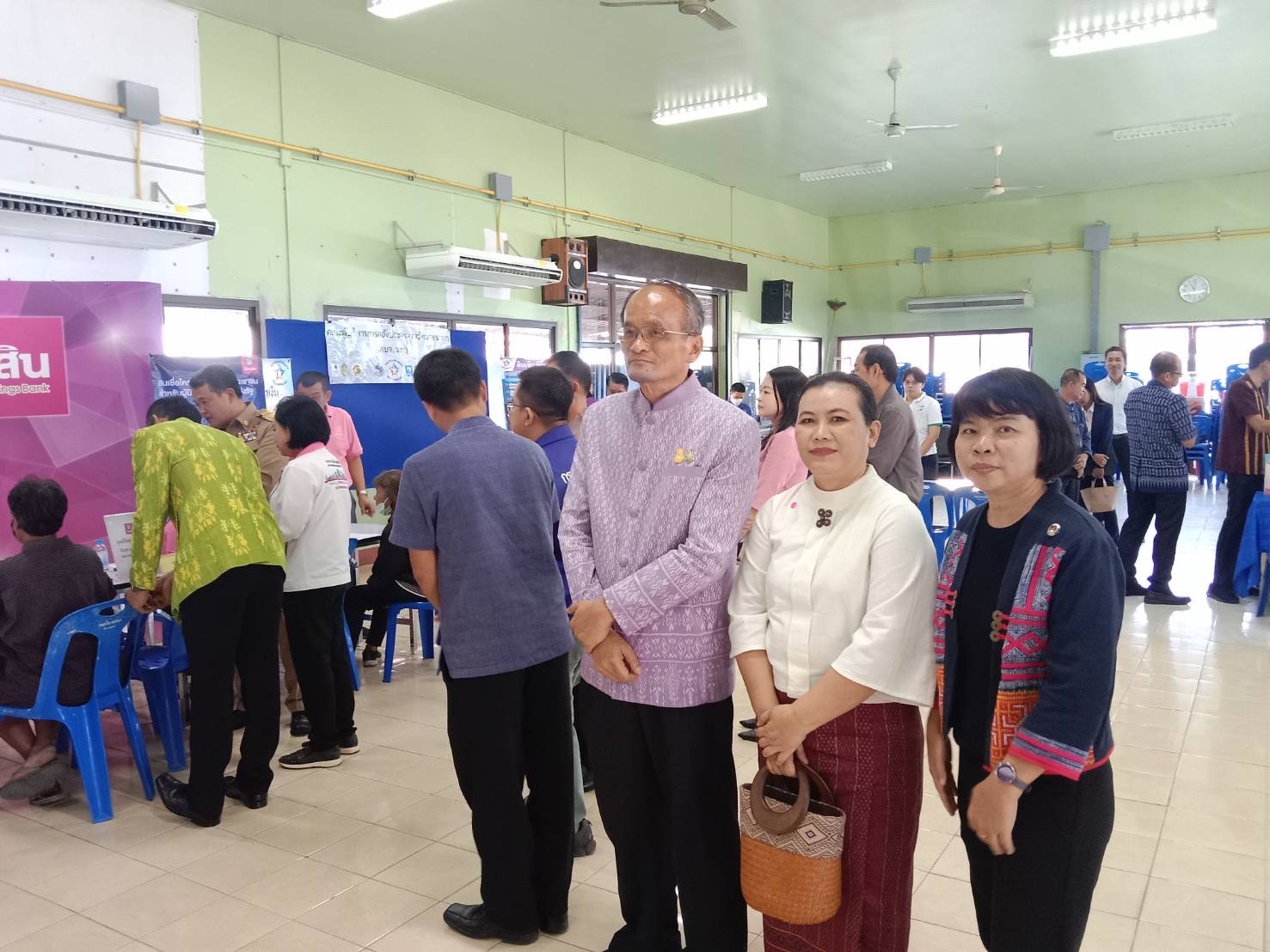 …พช.นครนายก ร่วม Kick Off “ตลาดนัดแก้หนี้” เปิดพื้นที่ให้ลูกหนี้-เจ้าหนี้-สถาบันการเงิน ไกล่เกลี่ย เจรจา แก้ปัญหาหนี้นอกระบบ