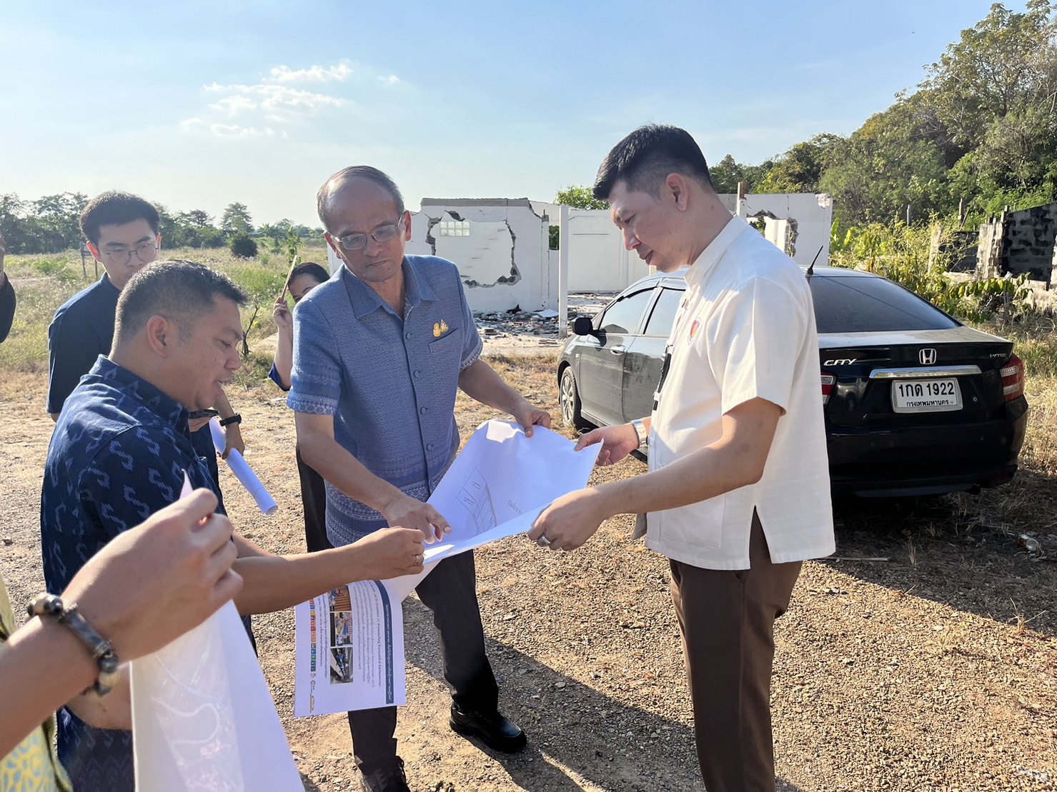 … พช.นครนายก ร่วมสำรวจพื้นที่โครงการพัฒนาแหล่งน้ำ (แก้มลิง) แบบอารยเกษตร ตามแนวพระราชดำริ