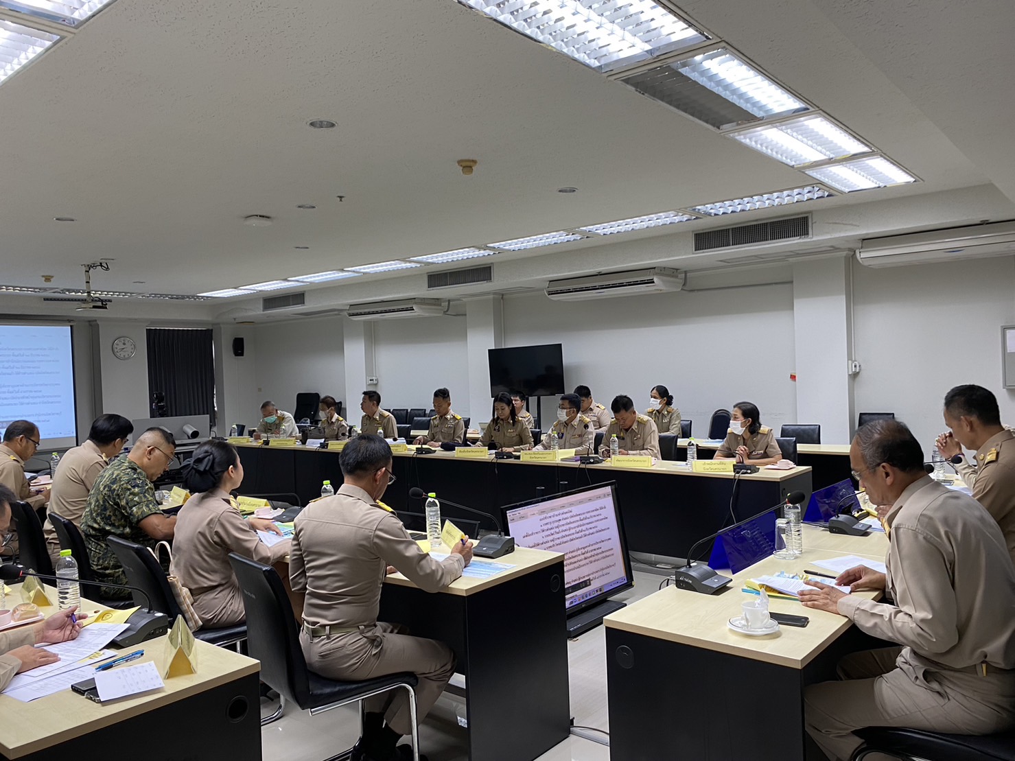 …พช.นครนายก ร่วมประชุมหัวหน้าส่วนราชการ หัวหน้าหน่วยงานรัฐวิสาหกิจ ในสังกัดกระทรวงมหาดไทย ประจำจังหวัดนครนายก