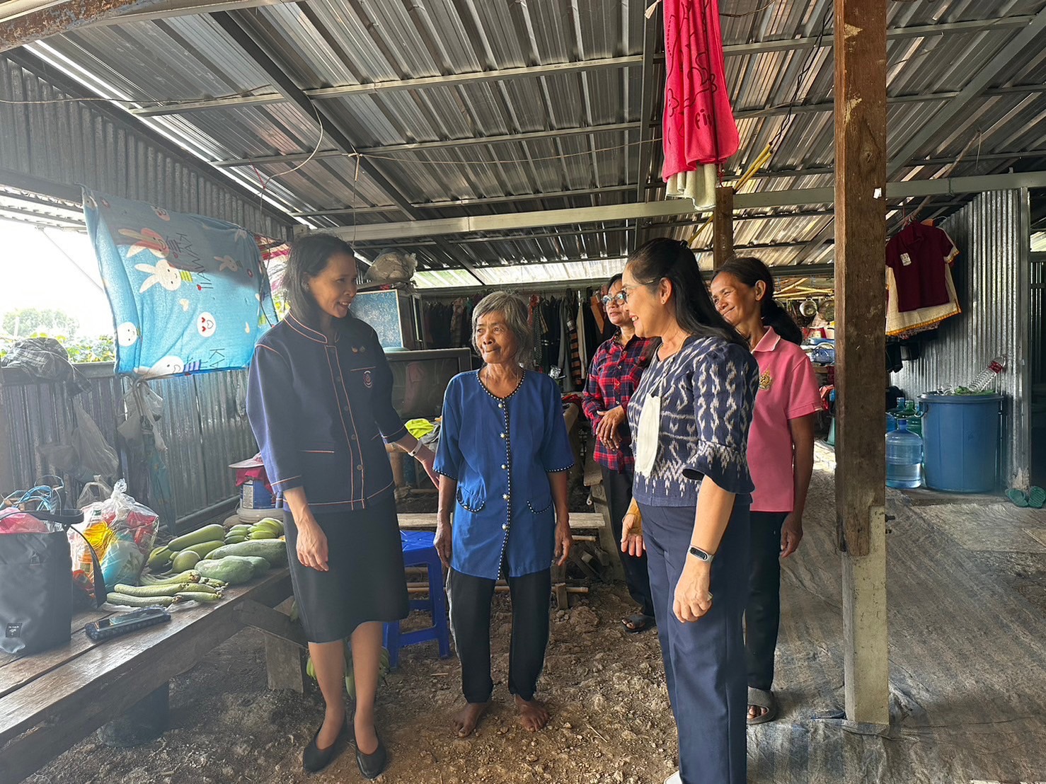 ….. กลุ่มพัฒนาระบบบริหาร กรมการพัฒนาชุมชน ร่วมกับ พช. นครนายก ดำเนินการส่งเสริมการขับเคลื่อนการเสนอขอรับรางวัลเลิศรัฐ ประจำปีงบประมาณ พ.ศ. 2567 ในประเด็นการขจัดความยากจน