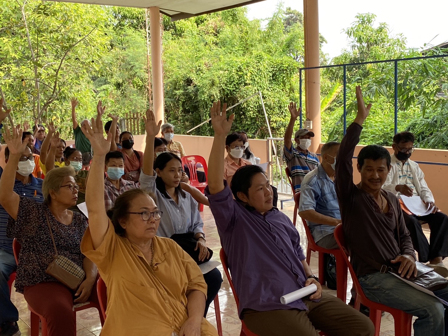 …พช.นครนายก ในฐานะเลขาอนุกรรมการติดตามและสนับสนุนการดำเนินงานกองทุนหมู่บ้านระดับจังหวัด ร่วมสังเกตการณ์ในเวทีการประชุมวิสามัญกองทุนหมู่บ้านบ้านบ่อนกลาง หมู่ 3 ตำบลท่าช้าง อำเภอเมืองนครนายก จังหวัดนครนายก