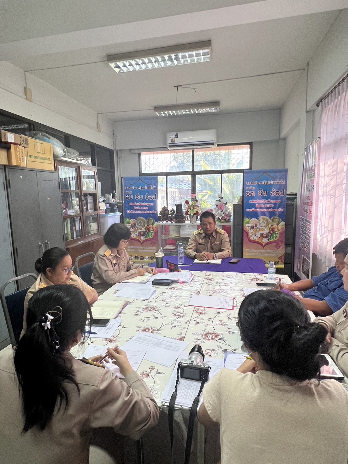 …พจ.นครนายก มอบแนวทางการดำเนินงานแก่เจ้าหน้าที่สำนักงานพัฒนาชุมชนอำเภอ