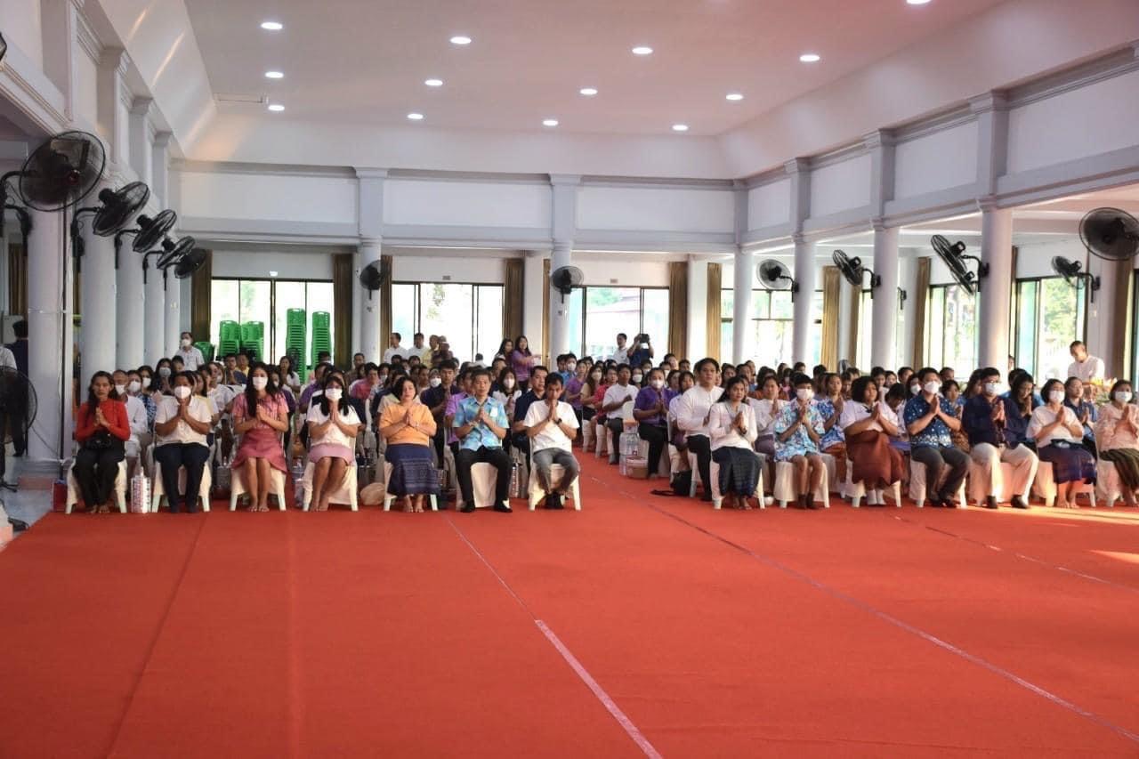 …พช.นครนายก ร่วมหิ้วปิ่นโตเข้าวัด ศรัทธาอิ่มบุญ เกื้อหนุนพระศาสนา รักษาสิ่งแวดล้อม