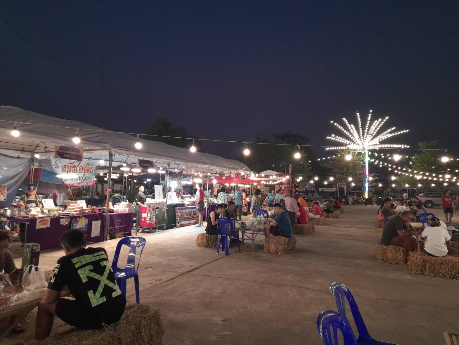 …พ่อเมืองนครนายก เยี่ยมชมและให้กำลังใจผู้ผลิต ผู้ประกอบการ OTOP