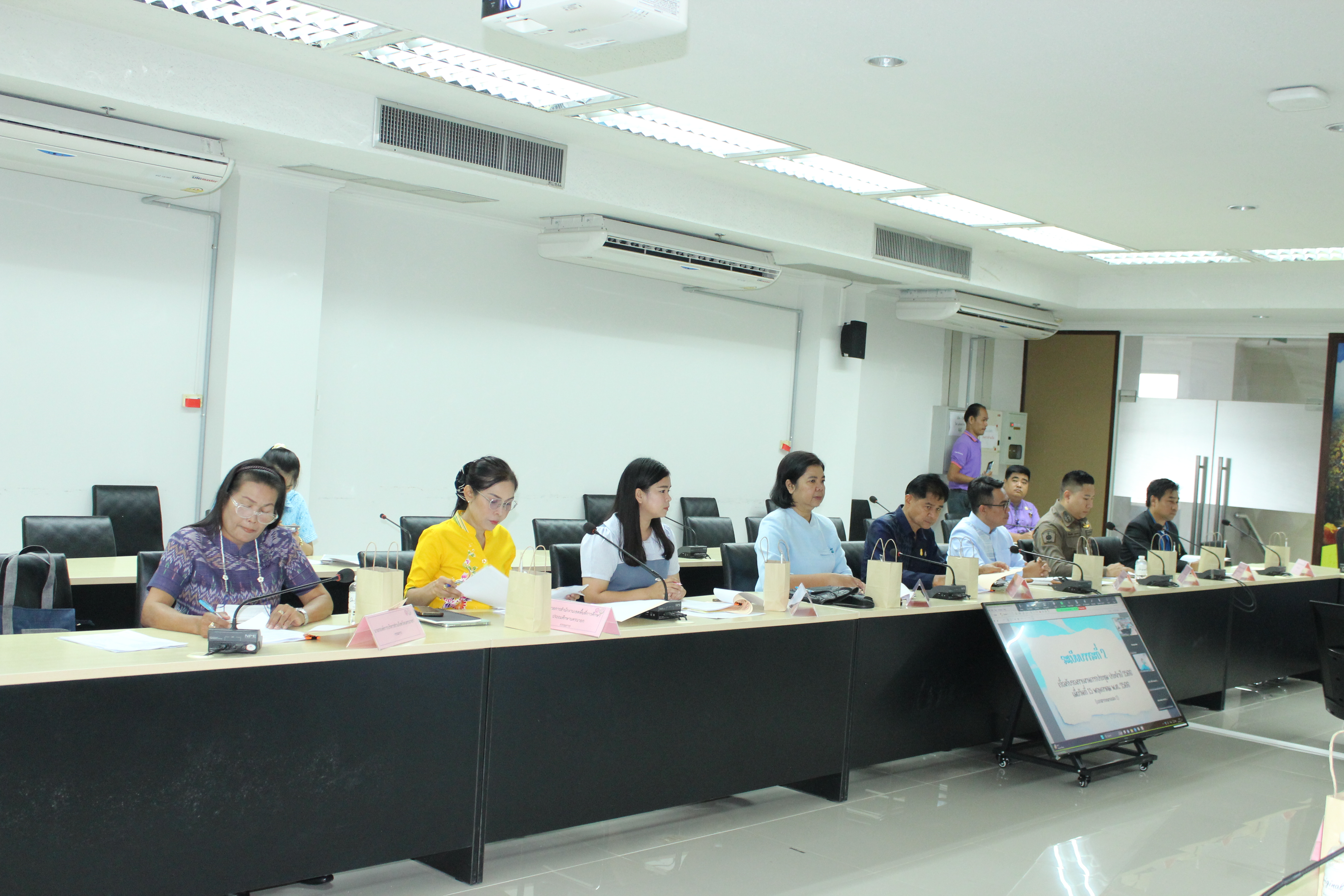 …พช.นครนายก ร่วมประชุมคณะกรรมการคุ้มครองเด็กจังหวัดนครนายก ประจำปี 2567