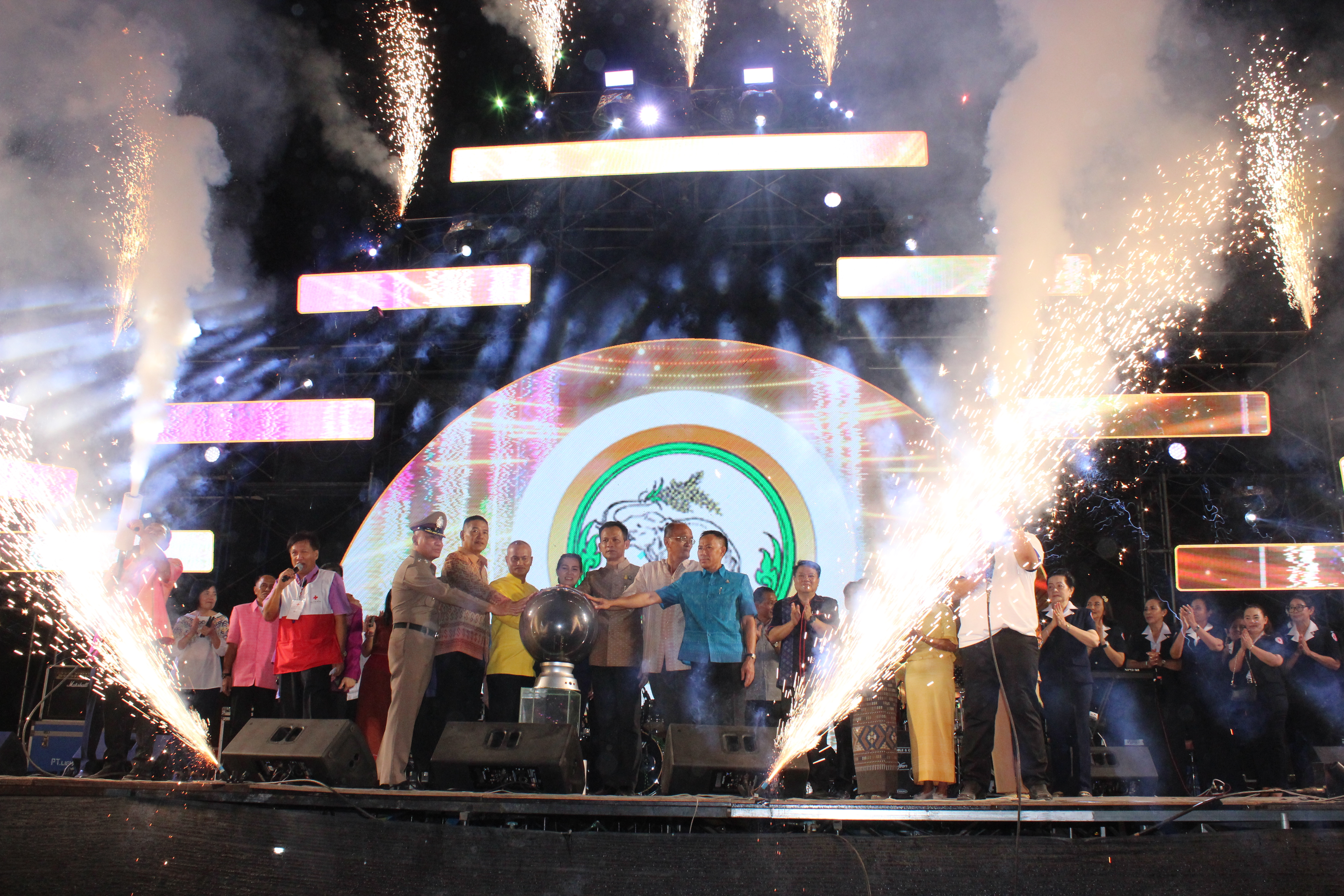 …พช.นครนายก ร่วมพิธีเปิดร้านมัจฉากาชาด ในงานของดีนครนายก มรดกธรรมชาติ ประจำปี พ.ศ. 2567