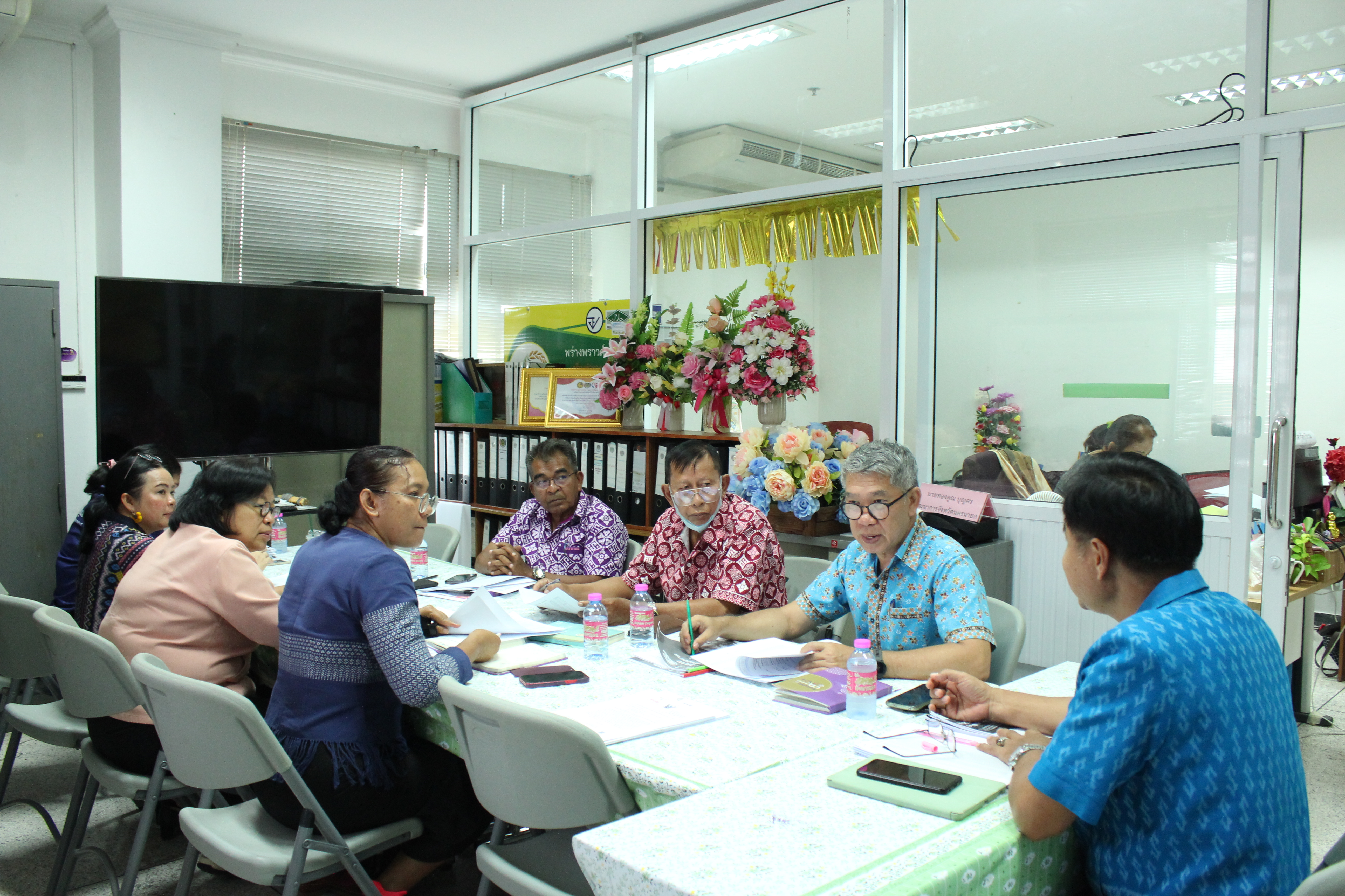 …พช.นครนายก ประชุมเตรียมความพร้อมในการดำเนินงานป้องกันและแก้ไขปัญหายาเสพติดโดยกองทุนแม่ของแผ่นดิน ปี 2567