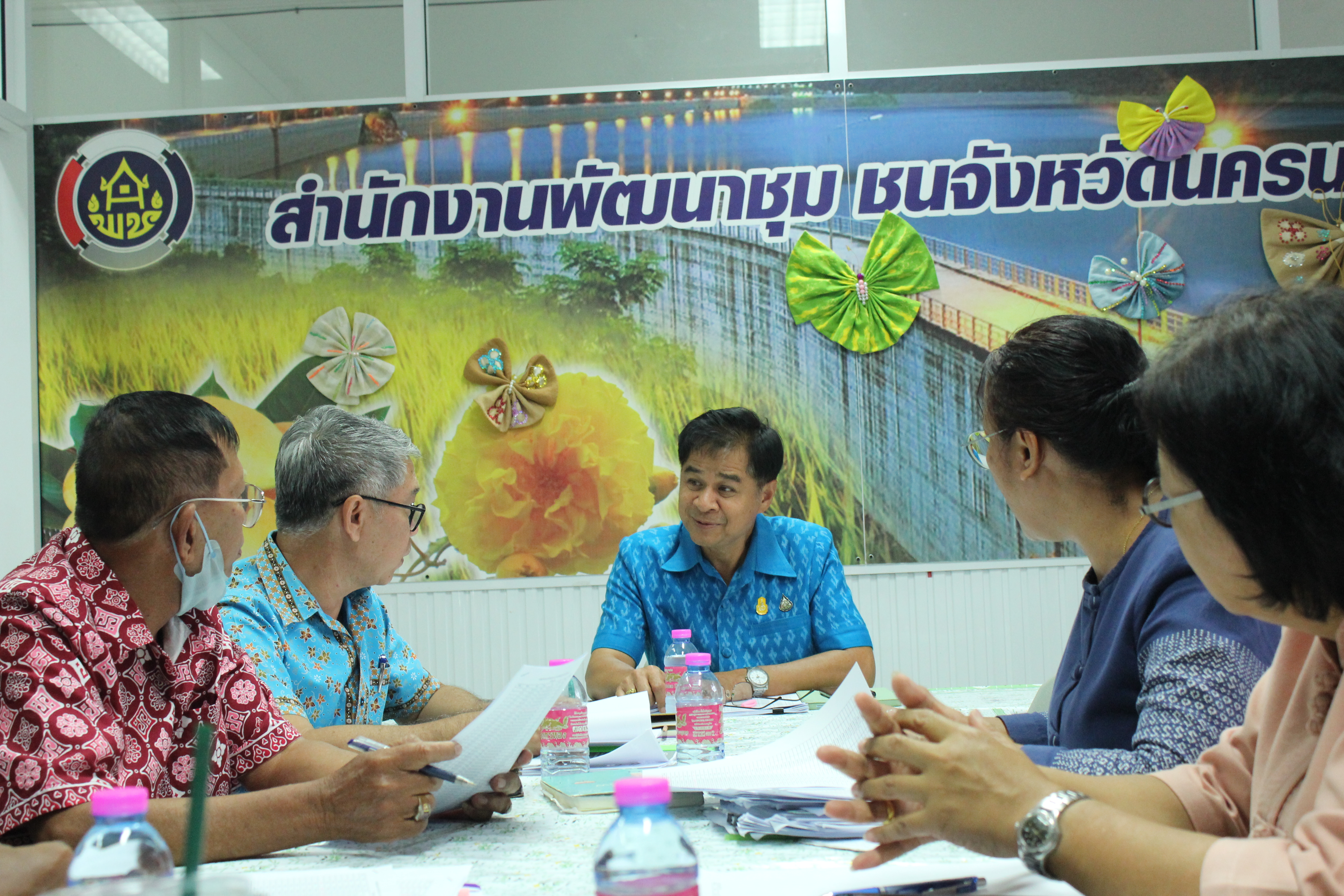 …พช.นครนายก ประชุมเตรียมความพร้อมในการดำเนินงานป้องกันและแก้ไขปัญหายาเสพติดโดยกองทุนแม่ของแผ่นดิน ปี 2567