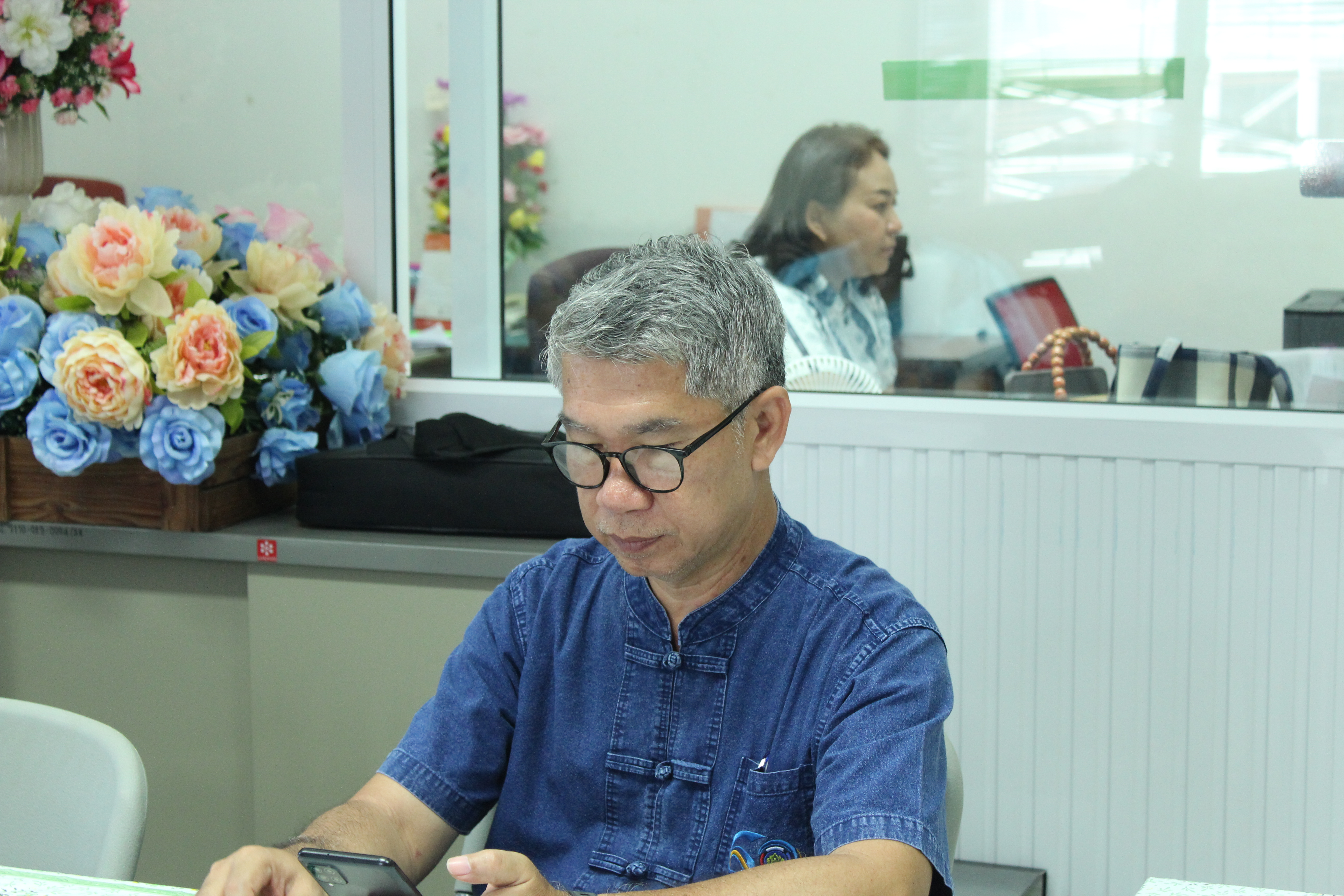 …พช.นครนายก ร่วมฟังการประชุมชี้แจงแนวทางการดำเนินงานหมู่บ้านป้องกันและแก้ไขปัญหายาเสพติด โดยกองทุนแม่ของแผ่นดิน ตามนโยบายกระทรวงมหาดไทย