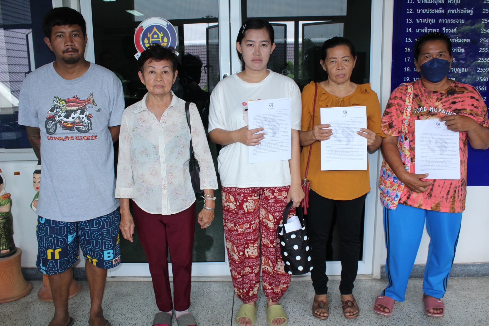 …พช.นครนายก ทำสัญญากู้ยืมเงินกองทุนพัฒนาบทบาทสตรีให้กับกลุ่มสตรีที่ได้รับอนุมัติโครงการฯ เงินอุดหนุน (ทุนให้เปล่า) และเงินทุนหมุนเวียน (เงินกู้)