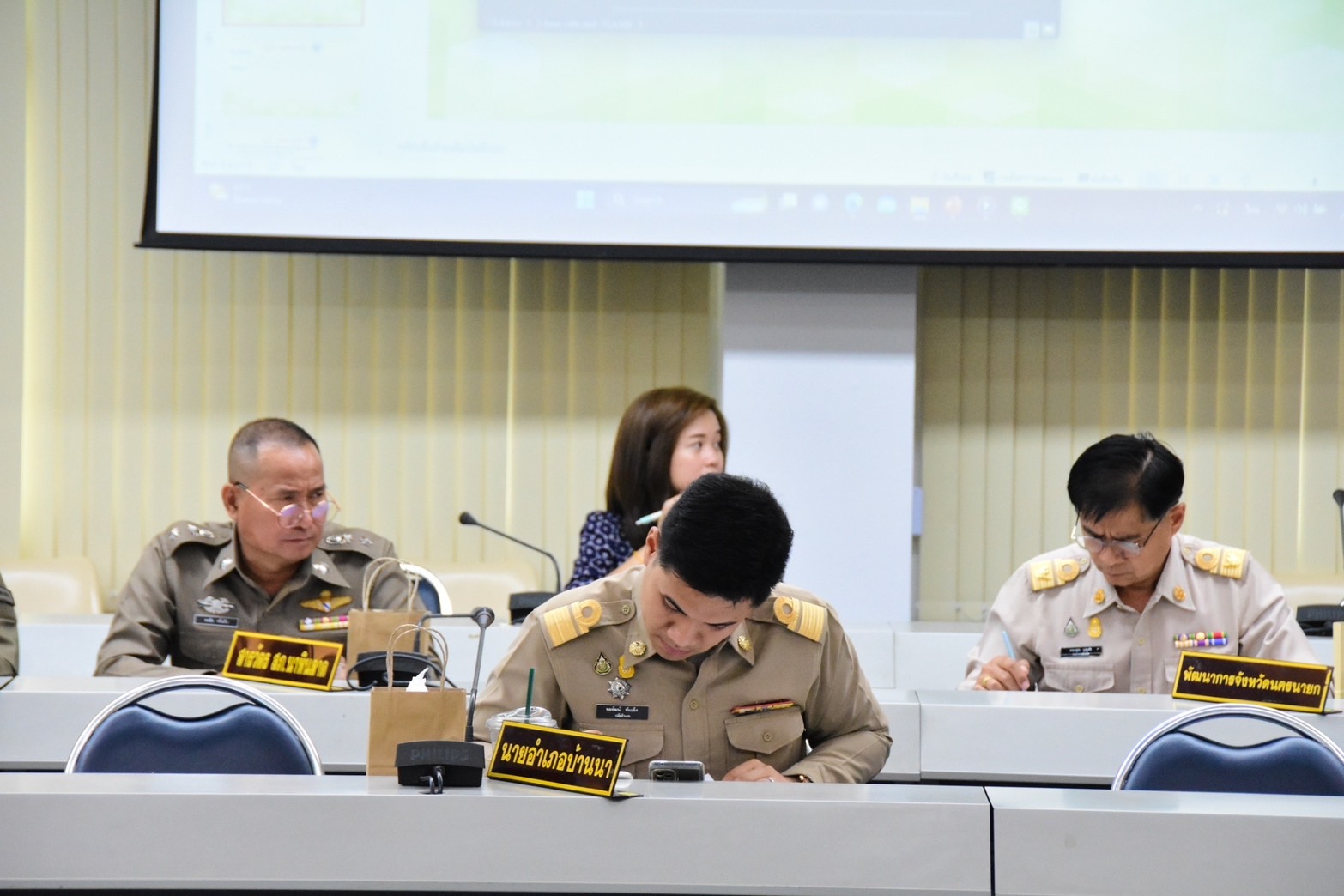 …พช.นครนายก ร่วมประชุมคณะกรรมการศูนย์อำนวยการป้องกันและปราบปรามยาเสพติดจังหวัดนครนายก (ศอ.ปส.จ.นย.)