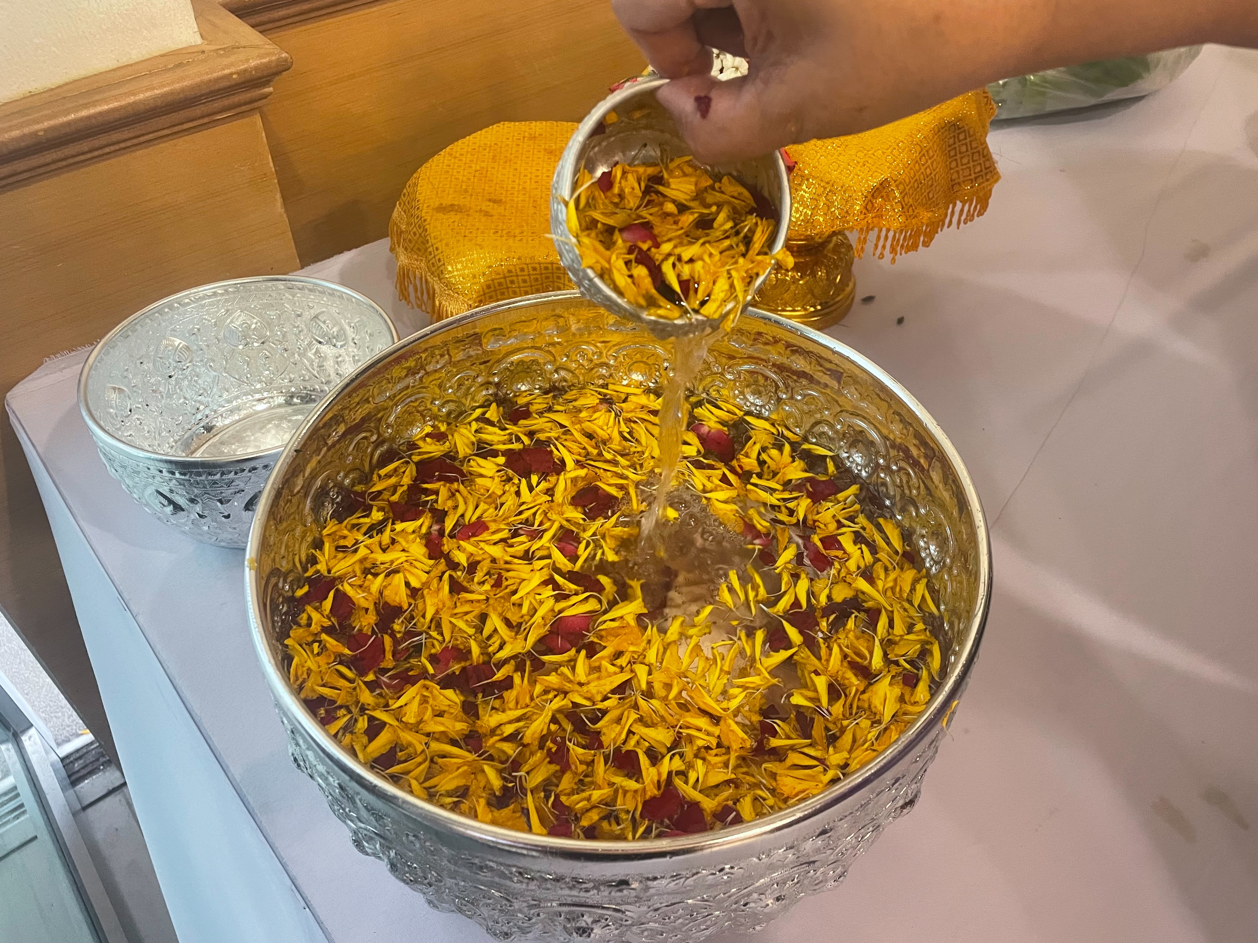 …พช.ร่วมกิจกรรมสืบสานประเพณี “รดน้ำดำหัวผู้ว่าราชการจังหวัดนครนายก” เนื่องในโอกาสเทศกาลสงกรานต์ จังหวัดนครนายก ประจำปี 2567