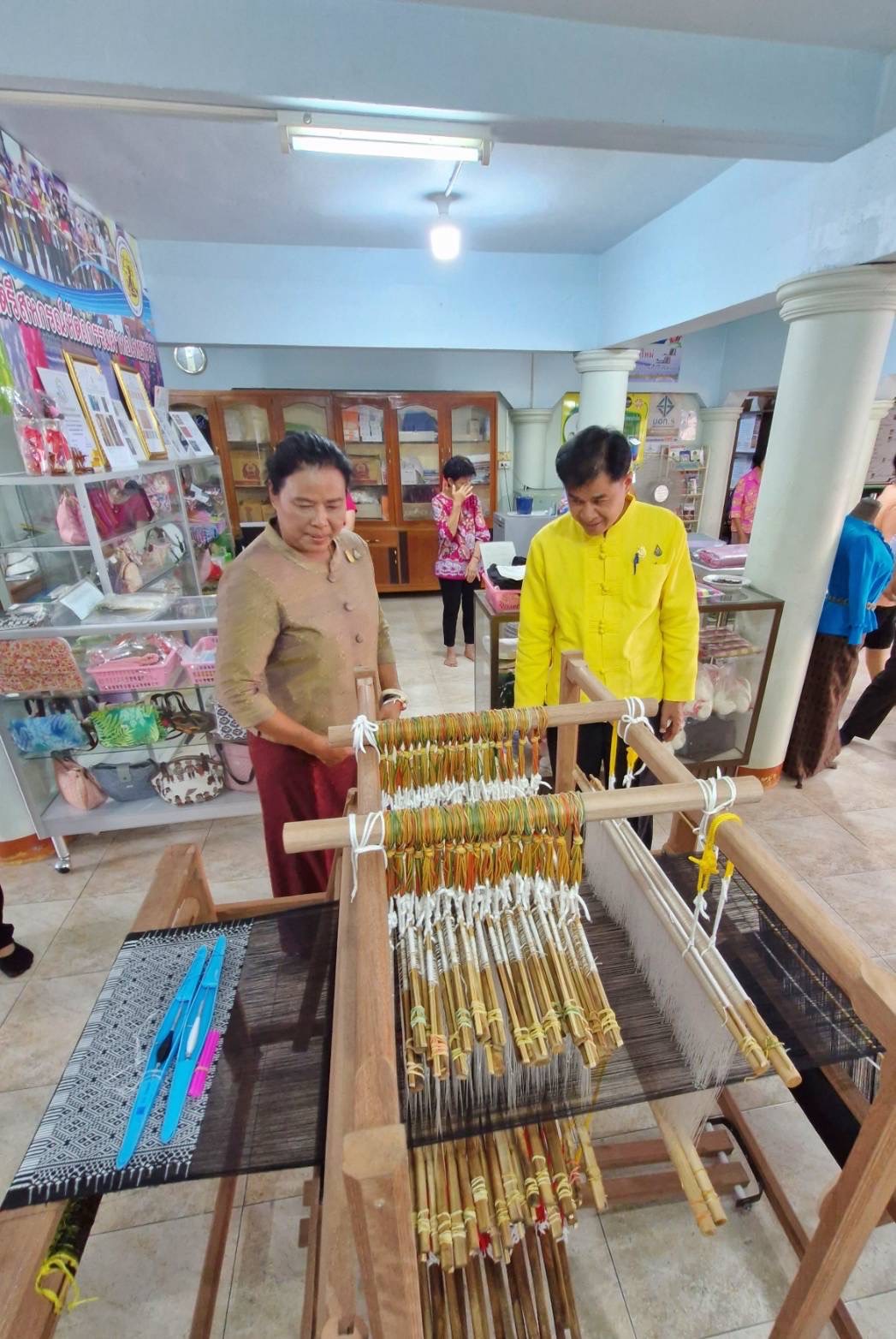 …พช.นครนายก รับการตรวจติดตามการดำเนินงานการขับเคลื่อนงานตามยุทธศาสตร์กรมการพัฒนาชุมชน ประจำเดือนเมษายน ปีงบประมาณ พ.ศ. 2567