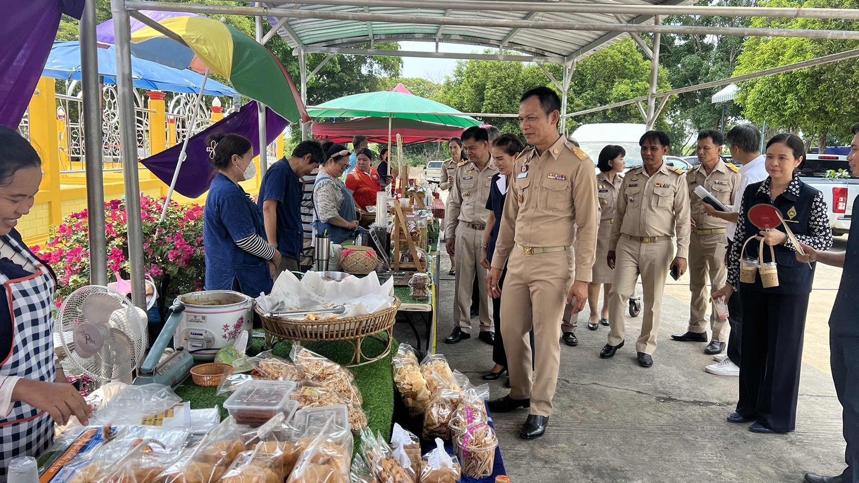 …พ่อเมืองนครนายก เดินหน้าประชาสัมพันธ์ส่งเสริมการใช้ประโยชน์แพลตฟอร์ม “บริการแอปพลิเคชั่น Click ชุมชน” เรียน รู้ ดู เที่ยว ทั่วไทย แอพเดียวจบ ครบเรื่องชุมชน