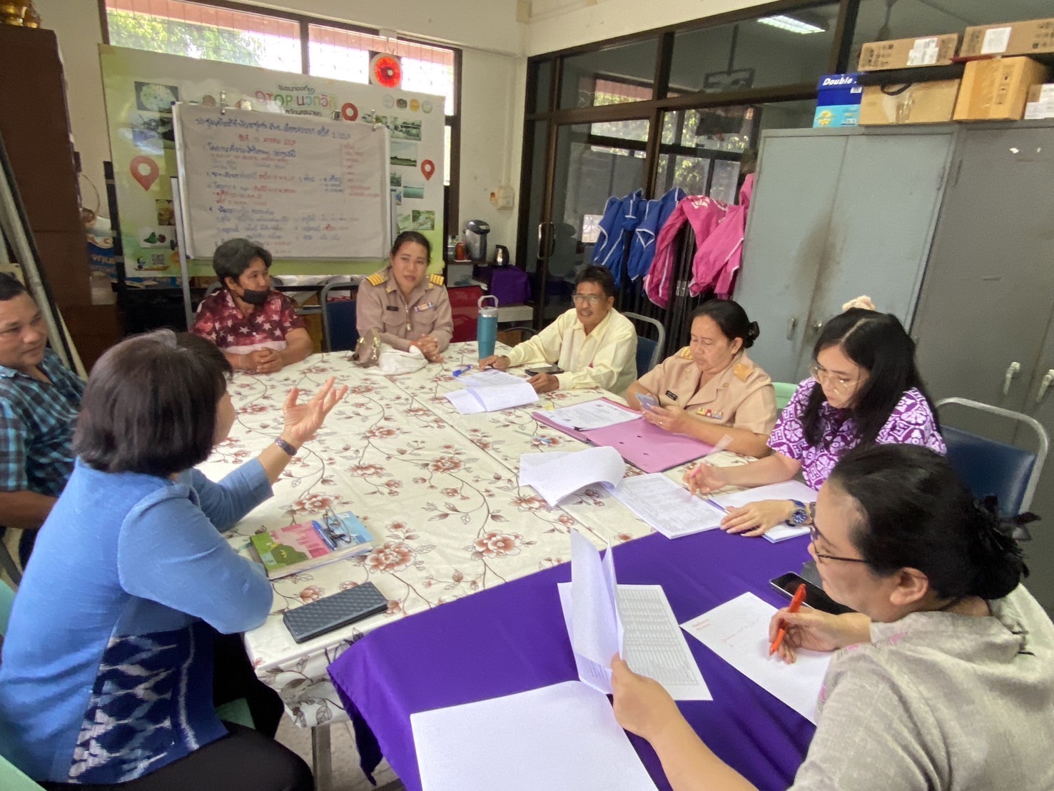 …พช.นครนายก ลงพื้นที่เตรียมความพร้อมโครงการบ้านห่วงใยจากใจ GLO ประจำปี 2566