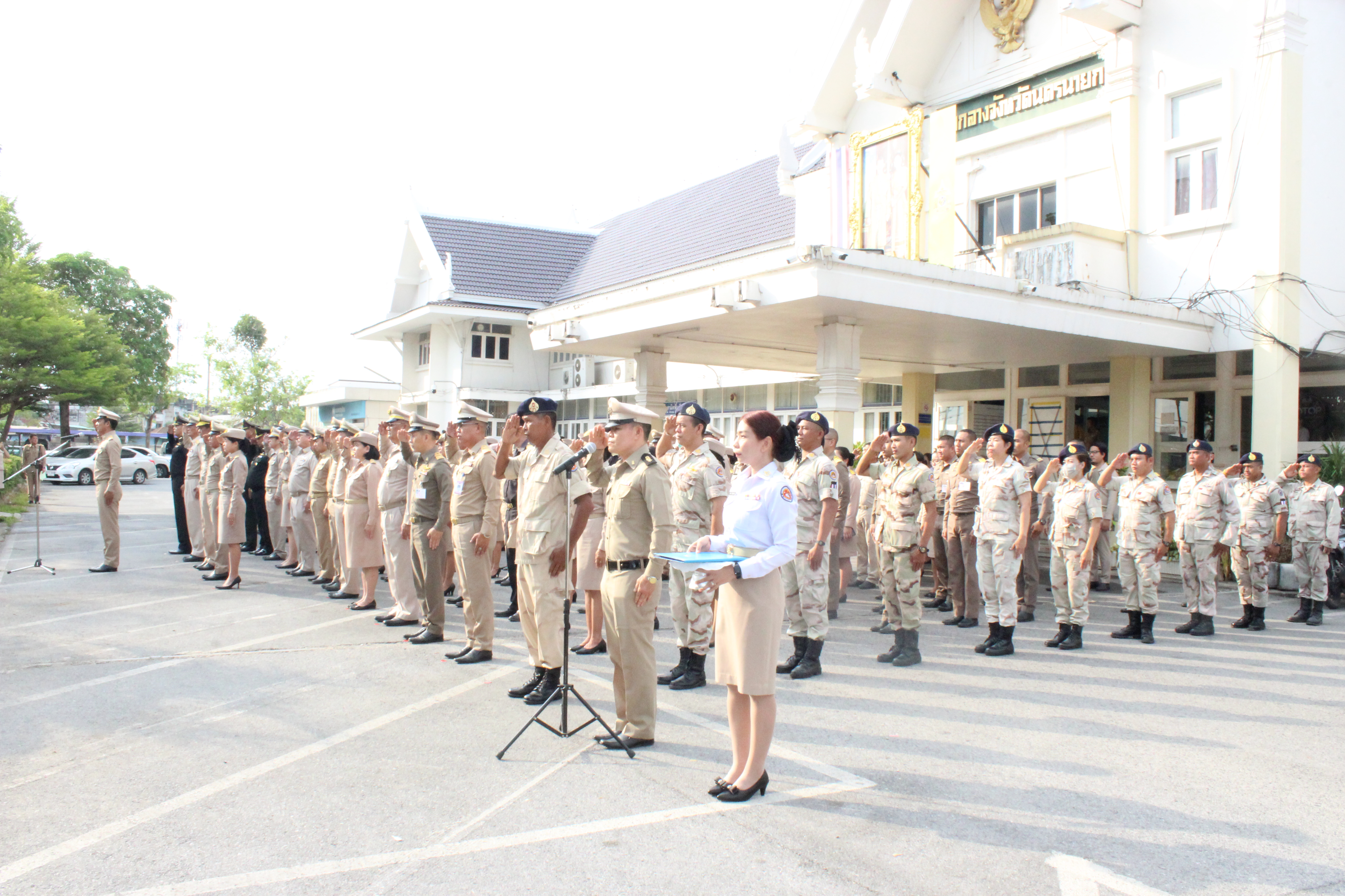 …พช.นครนายก เข้าร่วมกิจกรรมเคารพธงชาติ และร้องเพลงชาติ ประจำเดือนเมษายน 2567 จังหวัดนครนายก