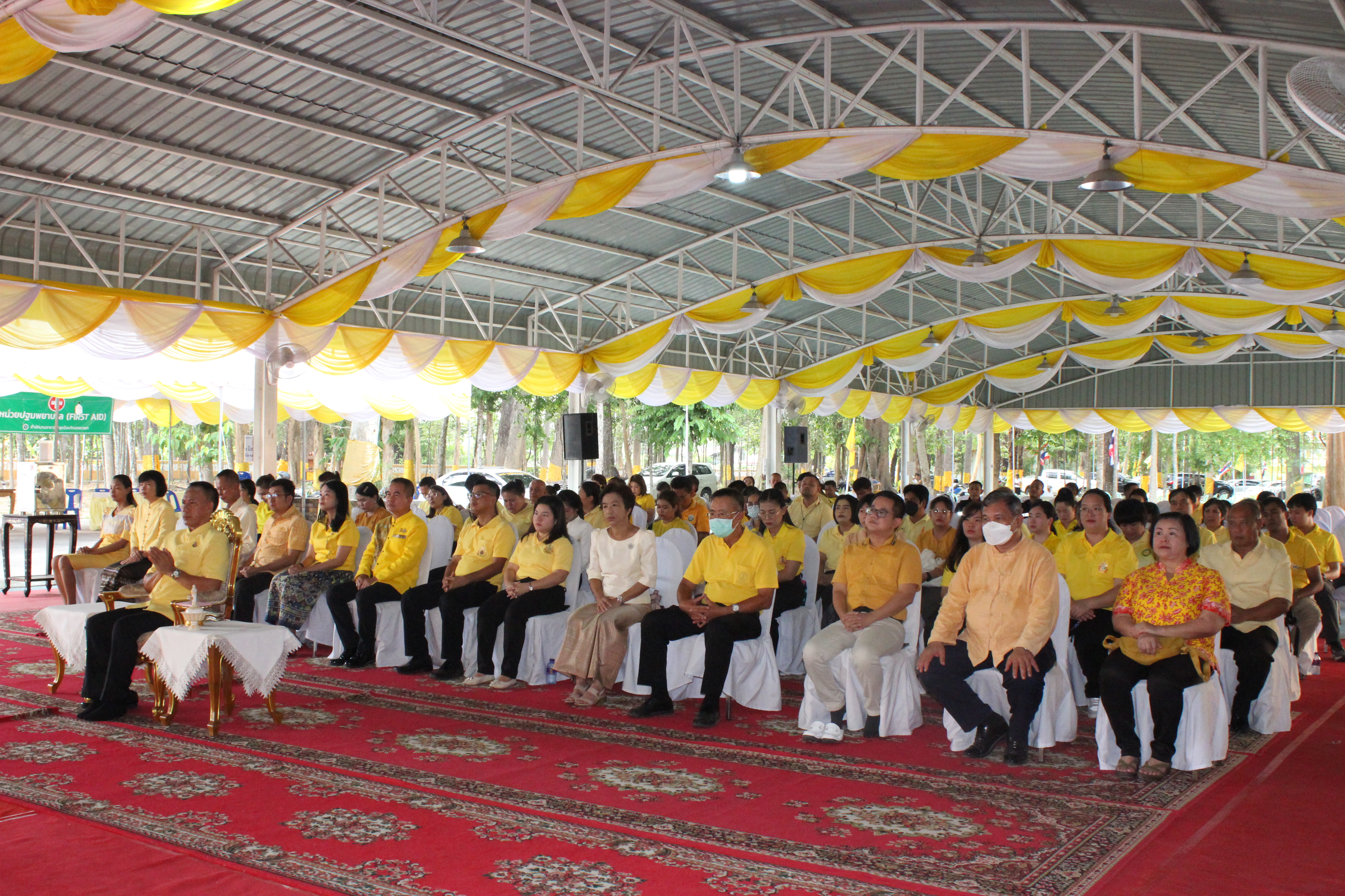 …พช.นครนายก ร่วมเป็นเจ้าภาพถวายภัตตาหารเพลสามเณร โครงการบรรพชาสามเณรเฉลิมพระเกียรติพระบาทสมเด็จพระเจ้าอยู่หัว เนื่องในโอกาสมหามงคลเฉลิมพระชนมพรรษา 6 รอบ