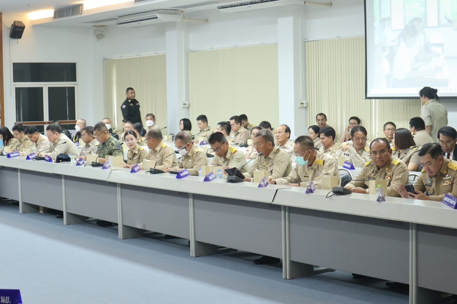 ..พช.นครนายก ร่วมประชุมกรมการจังหวัด และหัวหน้าส่วนราชการ ประจำจังหวัดนครนายก ครั้งที่ 4/2567 ประจำเดือนเมษายน 2567