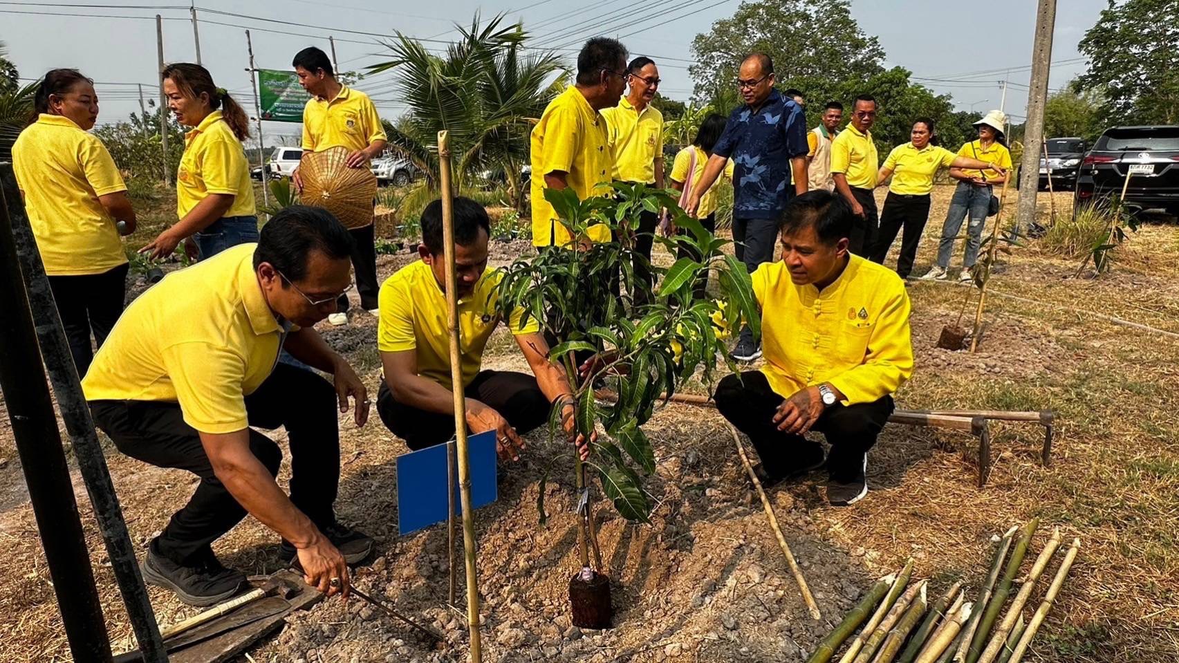 พช.นครนายก ร่วมกิจกรรมเอามื้อสามัคคี ทำความดี ถวายเป็นพระราชกุศล โครงการเฉลิมพระเกียรติพระบาทสมเด็จพระเจ้าอยู่หัว เนื่องในโอกาส มหามงคลเฉลิมพระชนมพรรษา 6 รอบ