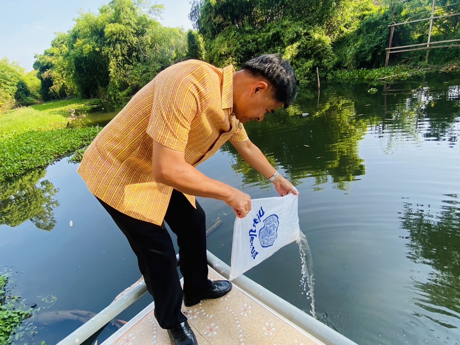 …พช.นครนายก ร่วมกิจกรรมและมอบหมายภารกิจหน้าที่เตรียมการจัดกิจกรรมผู้ว่าฯ พาแต่งกายผ้าไทย หิ้วปิ่นโตเข้าวัด ศรัทธาอิ่มบุญ เกื้อหนุนพระพุทธศาสนา รักษาสิ่งแวดล้อม จังหวัดนครนายก ประจำปีงบประมาณ พ.ศ. 2567