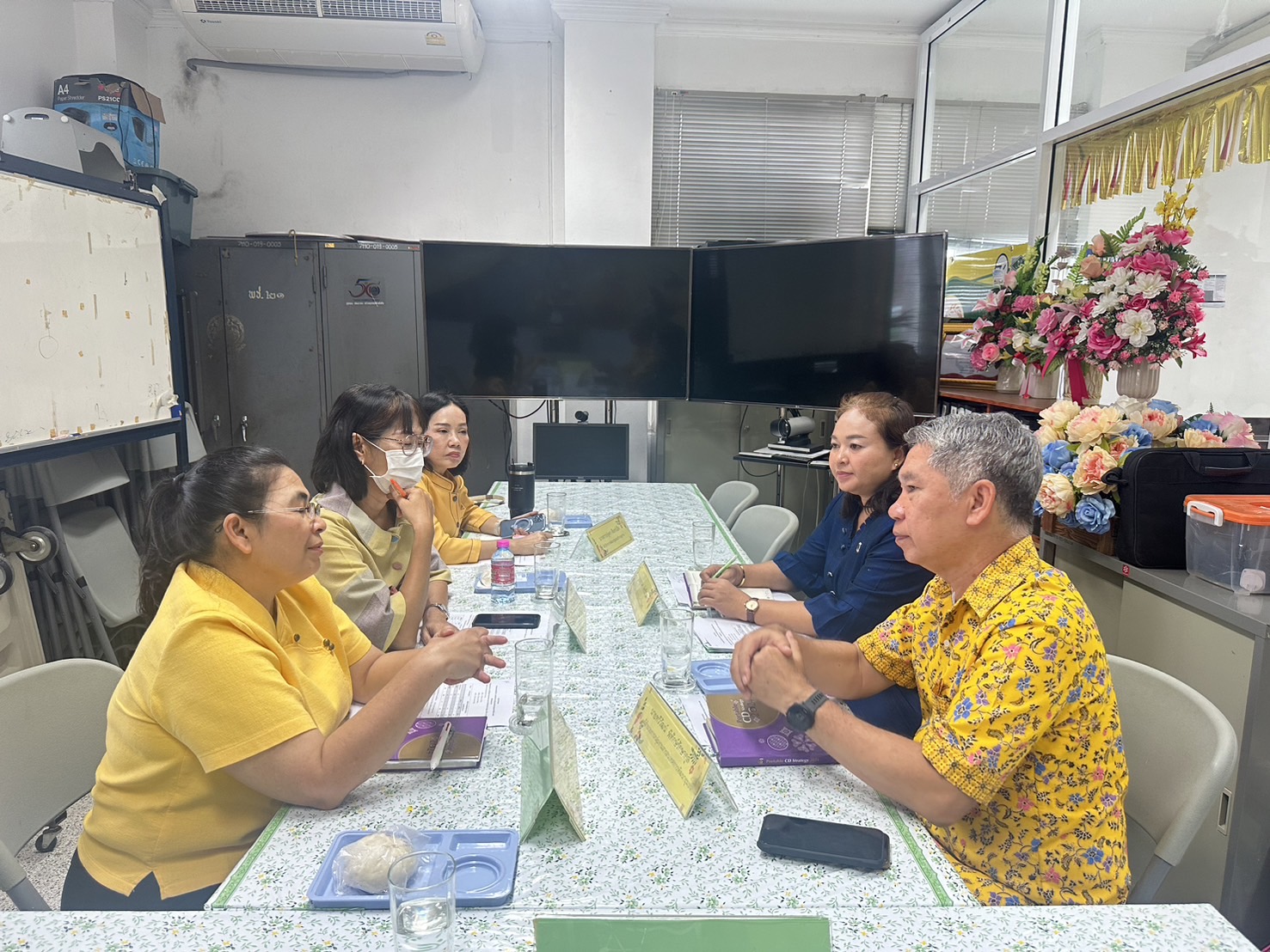 …พช.นครนายกร่วมกิจกรรมส่งเสริมเชิงวิชาการเสริมสร้างความเข้มแข็งเครือข่ายกลุ่มออมทรัพย์เพื่อการผลิต