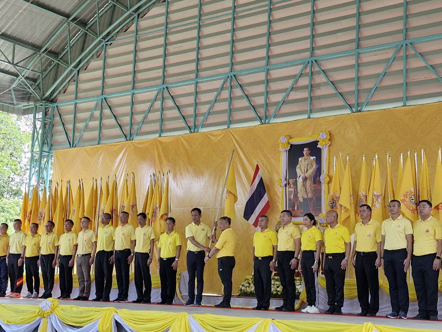 …พช.นครนายก ร่วมกิจกรรมรับธงตราสัญลักษณ์