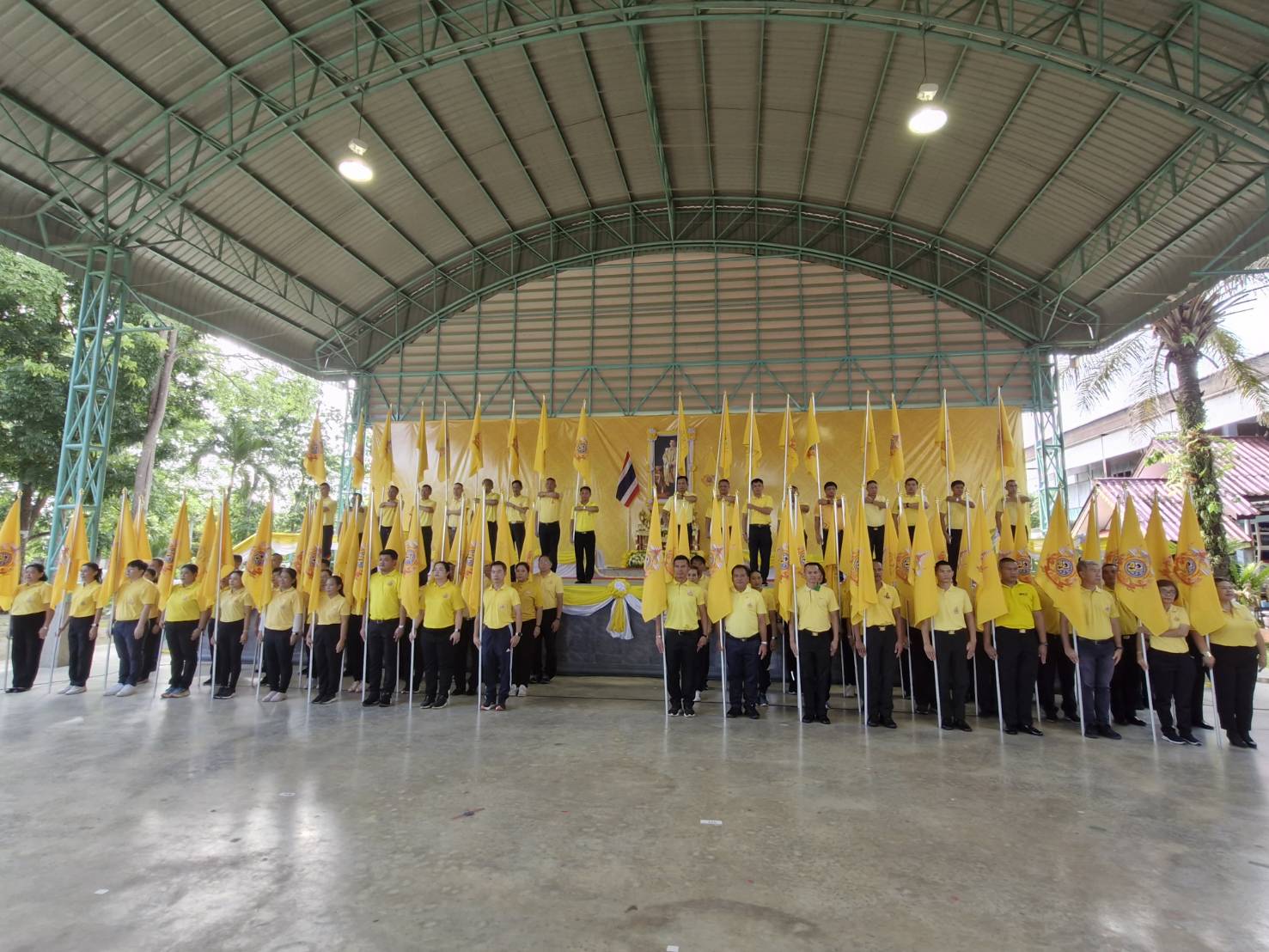 …พช.นครนายก ร่วมกิจกรรมรับธงตราสัญลักษณ์