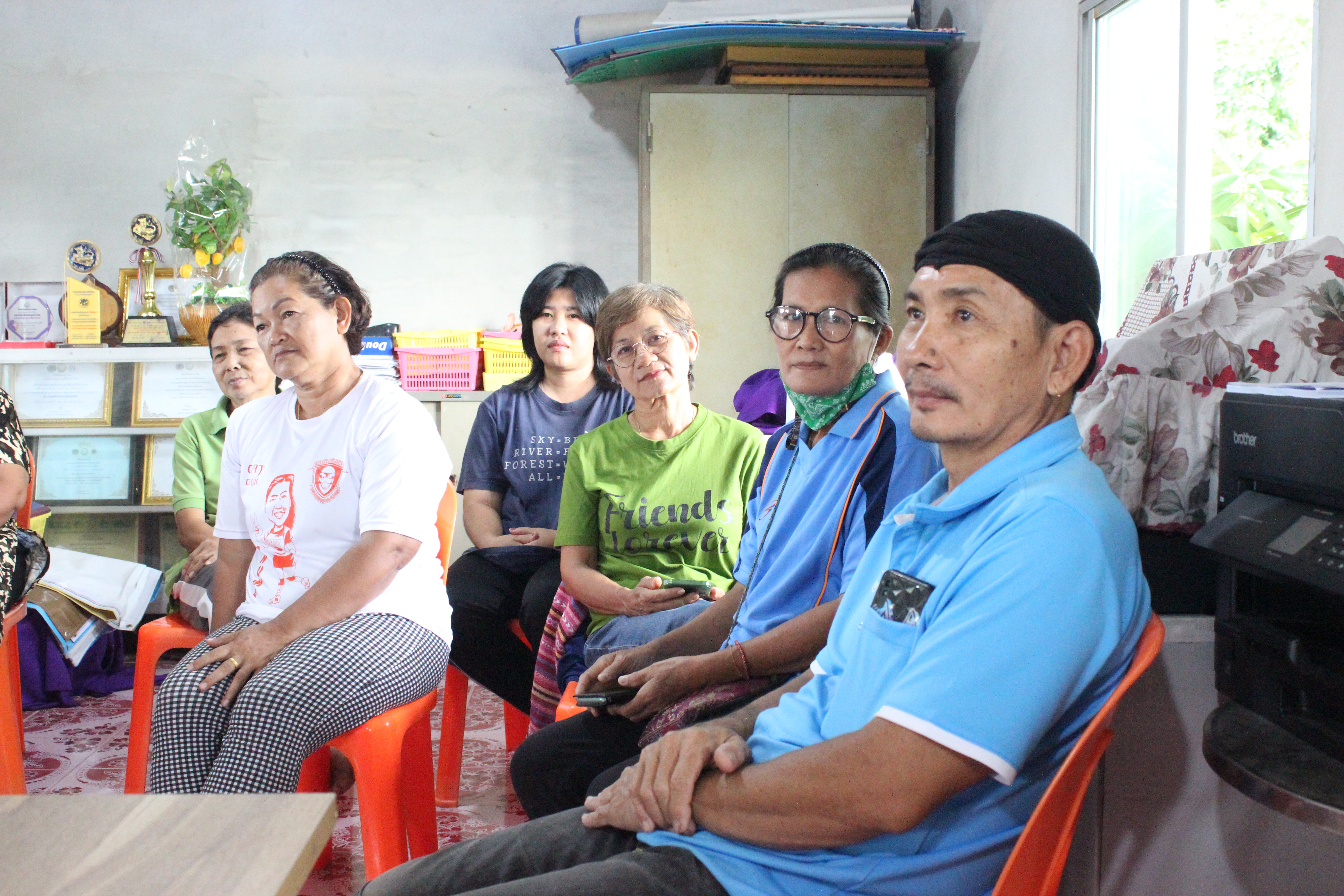 …พช.นครนายก ลงพื้นที่เตรียมความพร้อมในการดำเนินโครงการการพัฒนาและยกระดับหมู่บ้านกองทุนแม่ของแผ่นดินสู่การเป็นต้นแบบด้านการป้องกันและแก้ไขปัญหายาเสพติด