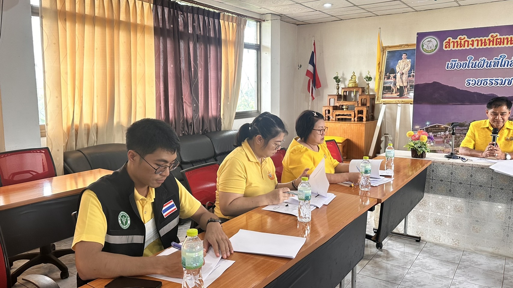 …พช.นครนายก จัดประชุมหารือการขับเคลื่อนการดำเนินงานขจัดความยากจนและพัฒนาคนทุกช่วงวัยฯ จังหวัดนครนายก แบบบูรณาการ ด้วย Google Form