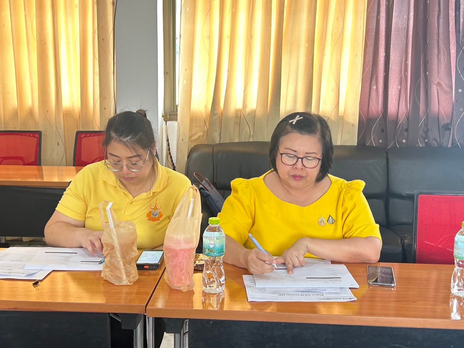 …พช.นครนายก จัดประชุมหารือการขับเคลื่อนการดำเนินงานขจัดความยากจนและพัฒนาคนทุกช่วงวัยฯ จังหวัดนครนายก แบบบูรณาการ ด้วย Google Form