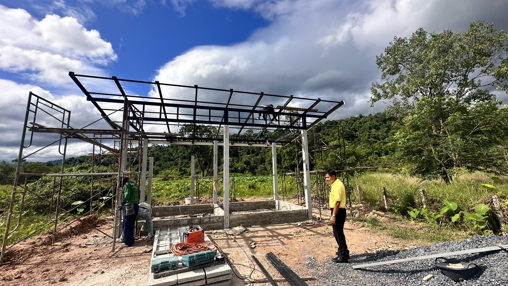 …พช.นครนายก ลงพื้นที่ติดตามการดำเนินงานโครงการบ้านห่วงใยจากใจ GLO ประจำปี 2566