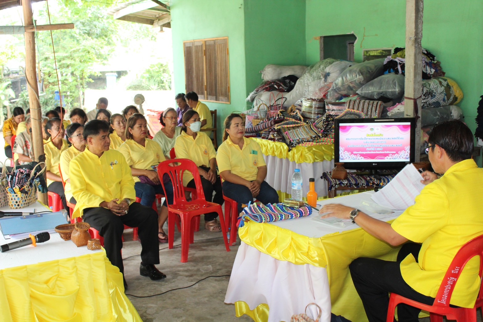 …พช.นครนายก ดำเนินการคัดเลือกคนกองทุนพัฒนาบทบาทสตรีดีเด่นระดับเขตตรวจราชการ ประจำปี 2567