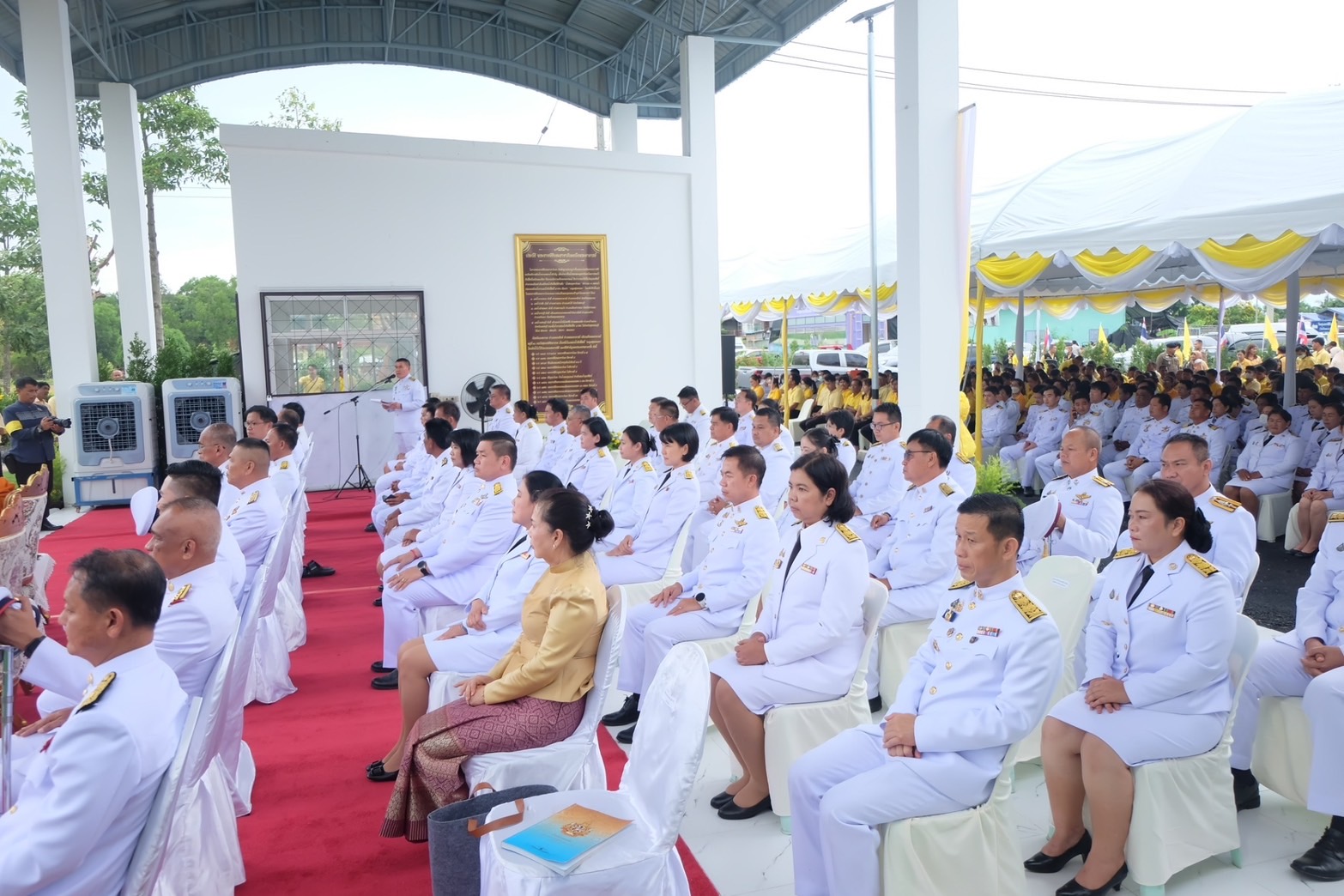 …พช.นครนายก ร่วมพิธีพลีกรรมตักน้ำจากแหล่งน้ำศักดิ์สิทธิ์ของจังหวัดนครนายก