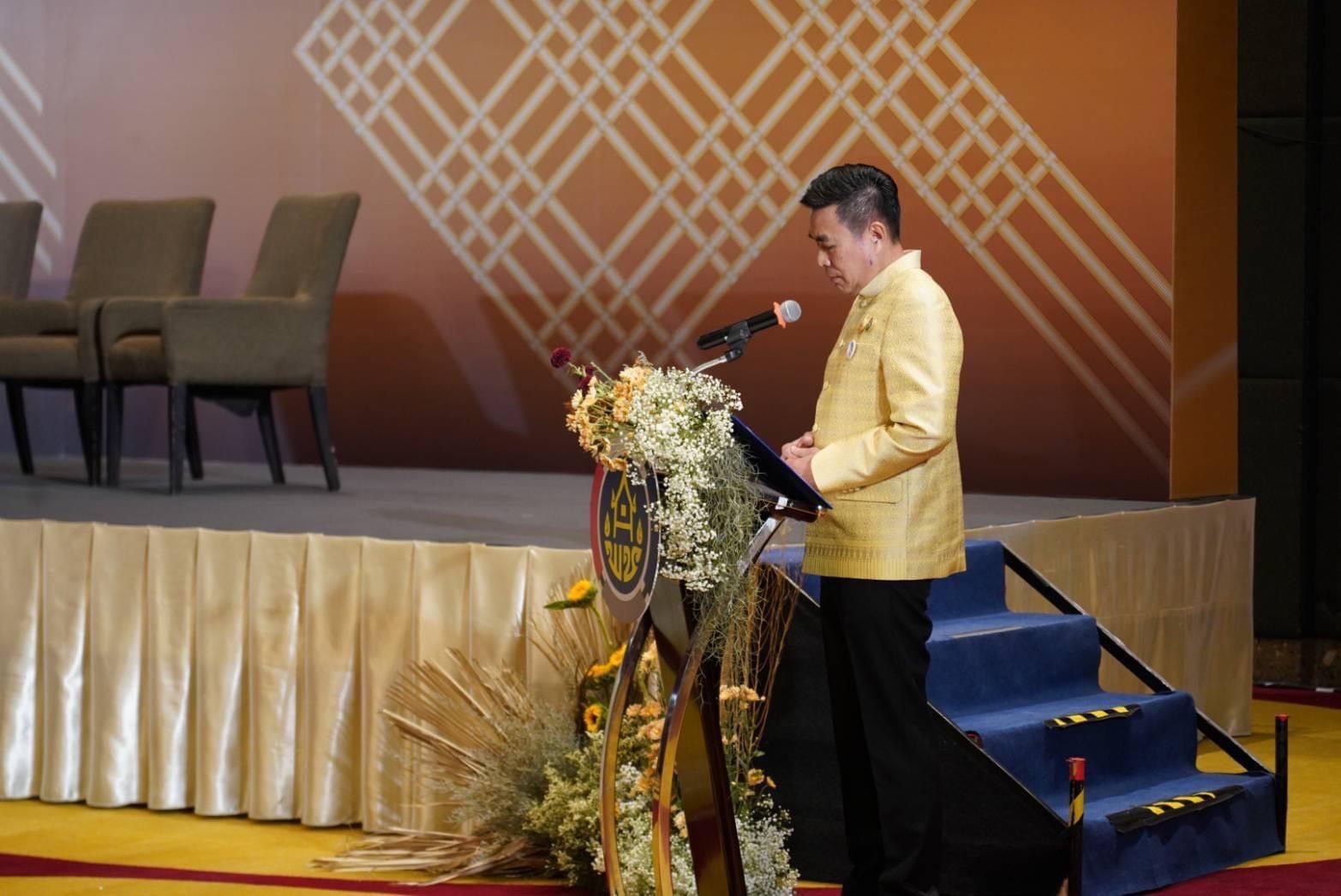 📣📣พช.นครนายก ร่วมพิธีเปิดโครงการพัฒนาผลิตภัณฑ์ OTOP Premium สู่สากล ประเภทผ้า เครื่องแต่งกาย และประเภทของใช้ ของตกแต่ง ของที่ระลึก