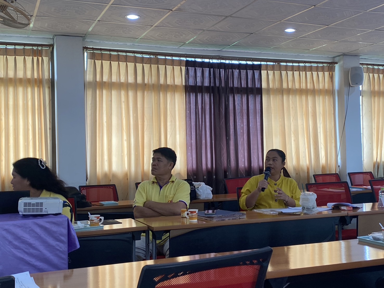 …พช.นครนายก ดำเนินการประชุมคณะอนุกรรมการตรวจประเมินเพื่อการรับรองมาตรฐานการพัฒนาชุมชน