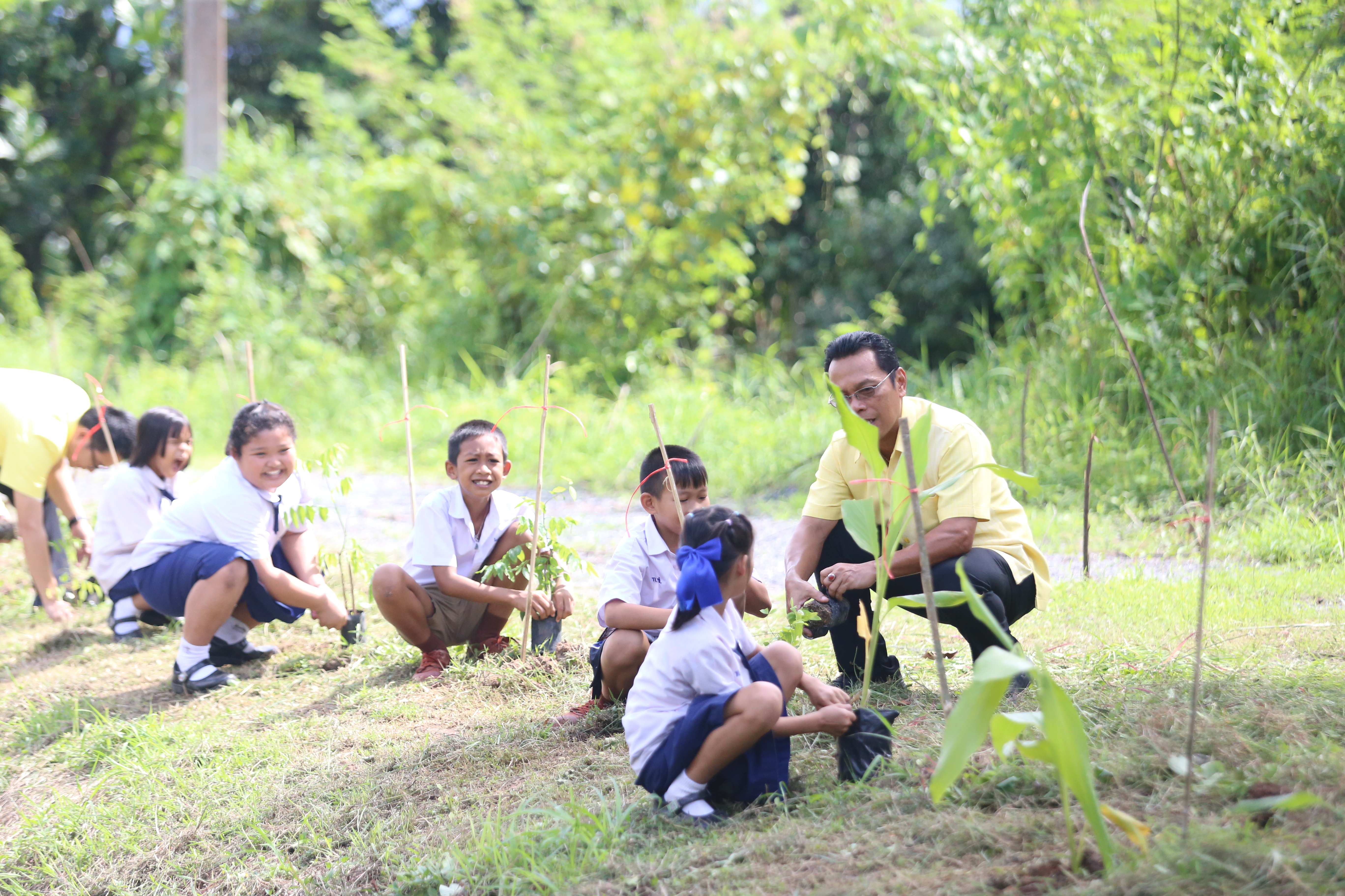 จังหวัดนครนายก ดำเนินกิจกรรม “เส้นทางนี้มีผล ผู้คนรักกัน ปันสุข” เพื่อขับเคลื่อนกิจกรรมต่อยอดและขยายผลการน้อมนำแนวพระราชดำริ ของสมเด็จพระกนิษฐาธิราชเจ้า กรมสมเด็จพระเทพรัตนราชสุดาฯ สยามบรมราชกุมารี สู่ปฏิบัติการปลูกผักสวนครัวเพื่อสร้างความมั่นคง ทางอาหารอย่างต่อเนื่อง