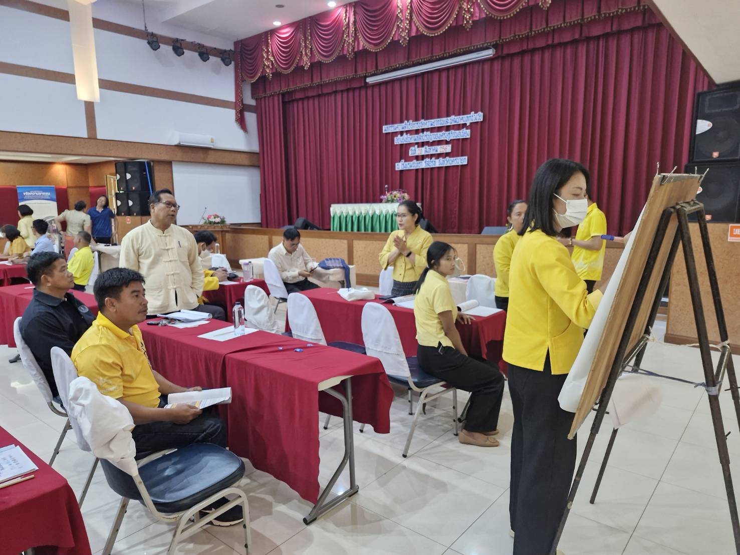 …พช.นครนายกดำเนินโครงการมหกรรมความสำเร็จการขจัดความยากจนและพัฒนาคนทุกช่วงวัยอย่างยั่งยืนตามหลักปรัชญาของเศรษฐกิจพอเพียง จังหวัดนครนายก