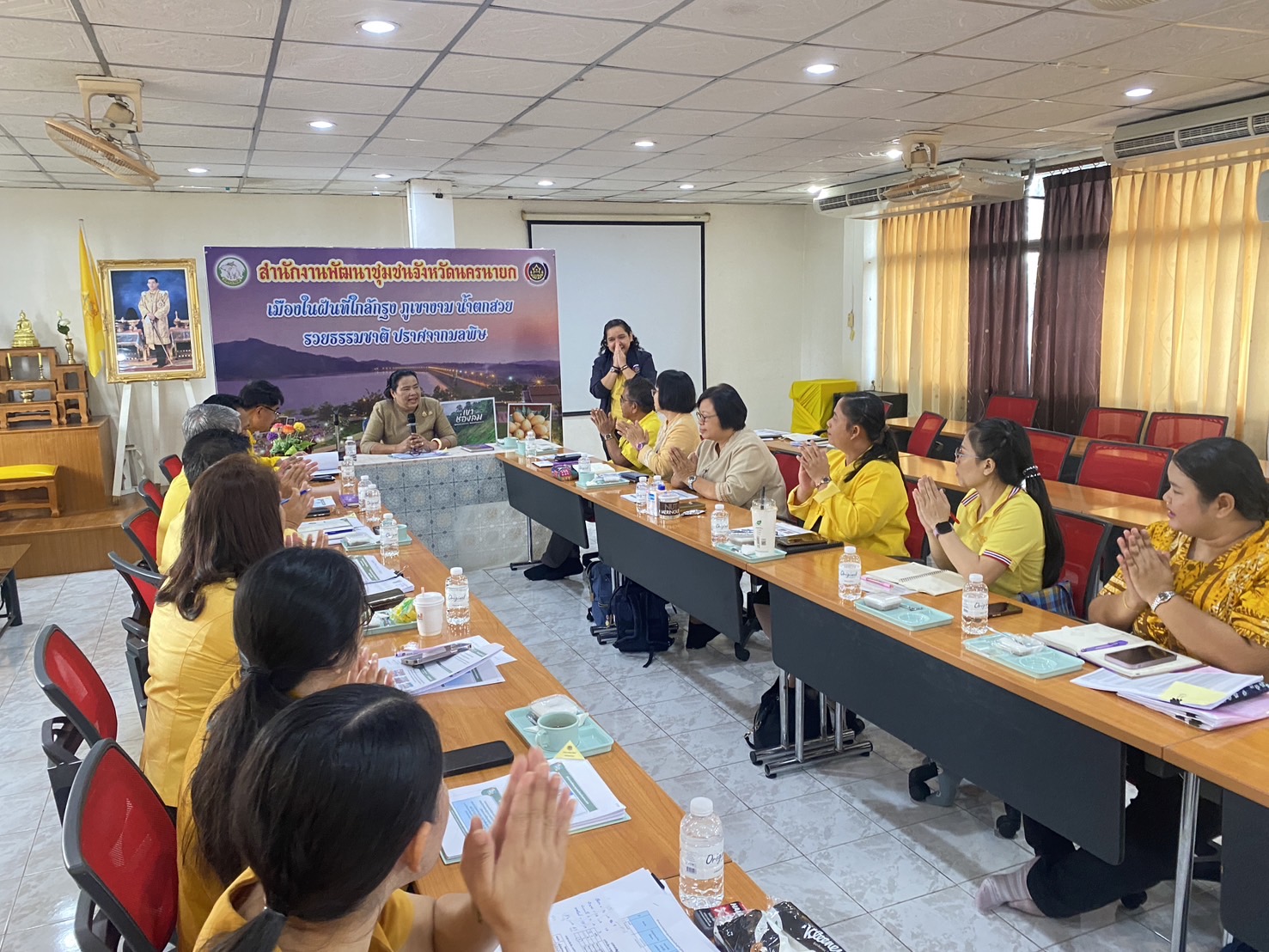 …ผู้ตรวจราชการ กรมการพัฒนาชุมชน ลงพื้นที่ ติดตามผลการดำเนินการขับเคลื่อนงานตามภารกิจการพัฒนาชุมชนในพื้นที่จังหวัดนครนายก