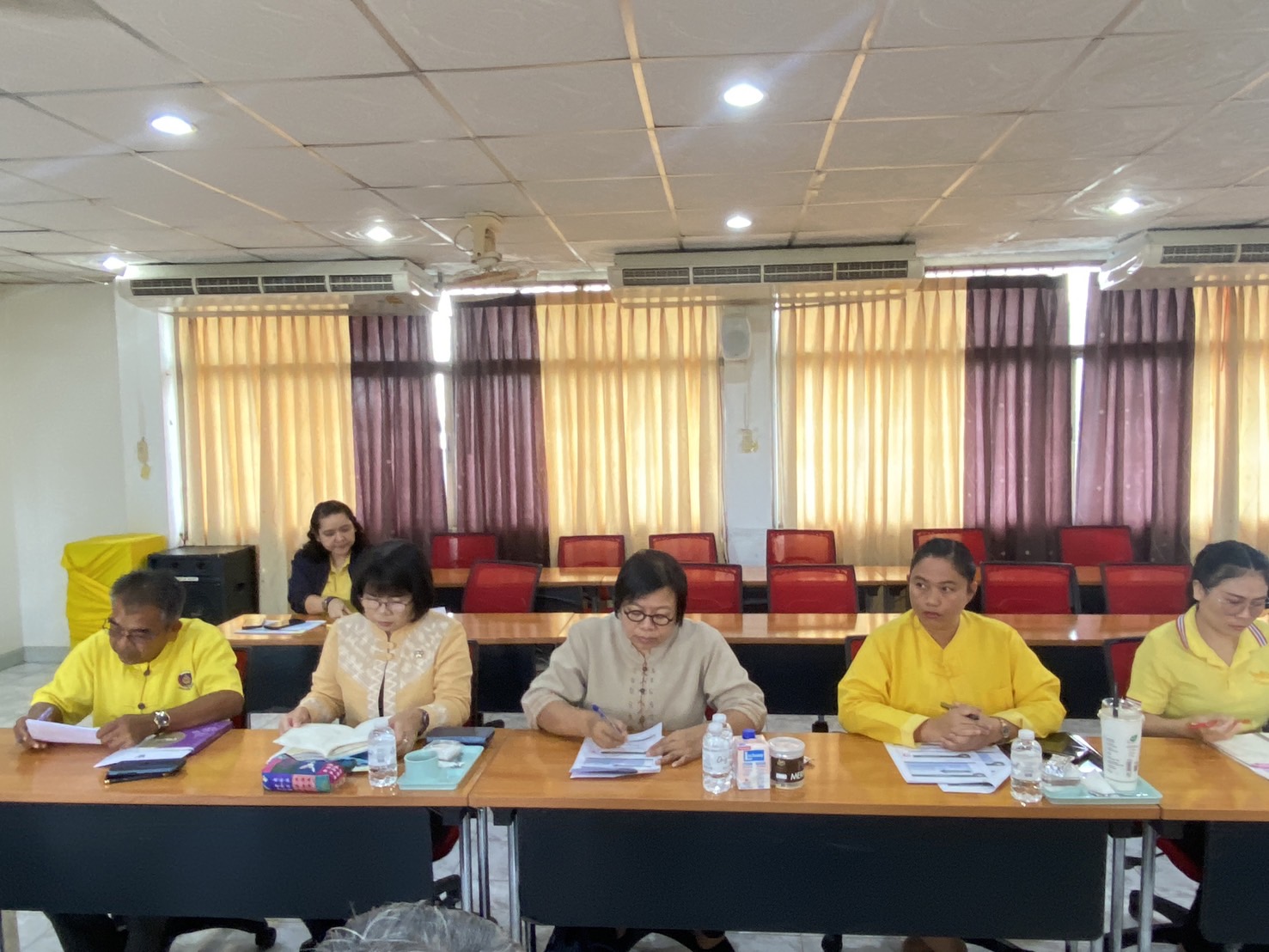 …ผู้ตรวจราชการ กรมการพัฒนาชุมชน ลงพื้นที่ ติดตามผลการดำเนินการขับเคลื่อนงานตามภารกิจการพัฒนาชุมชนในพื้นที่จังหวัดนครนายก