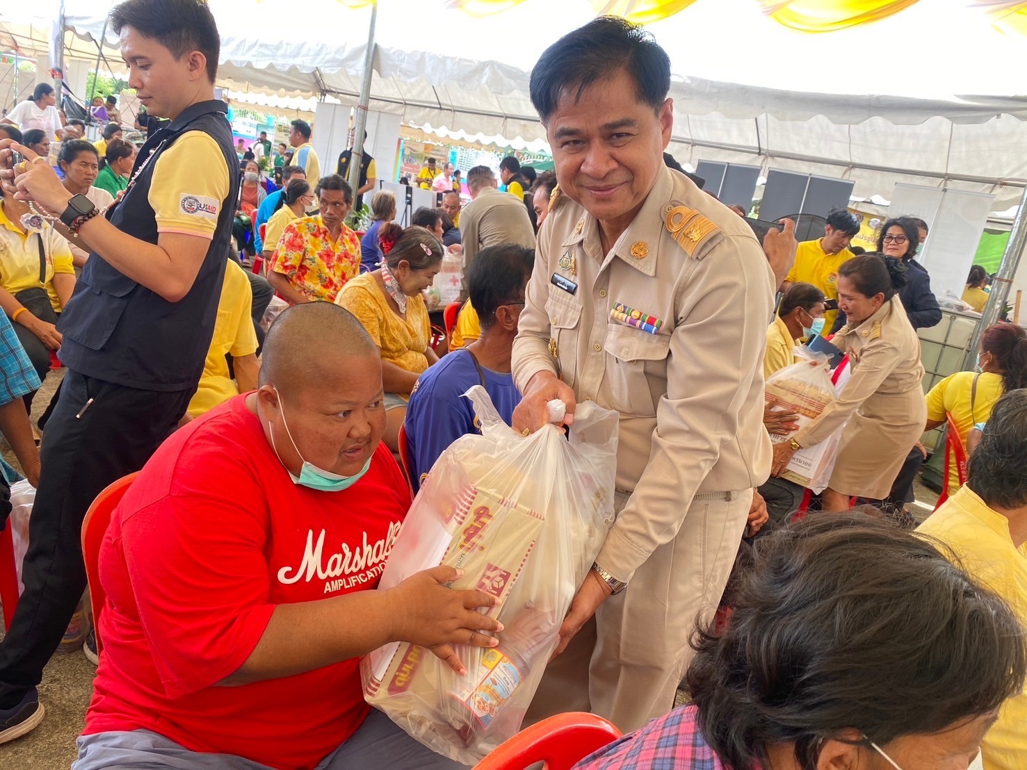 …พช.นครนายกร่วมโครงการ “หน่วยบำบัดทุกข์ บำรุงสุข สร้างรอยยิ้มและความปรองดองสมานฉันท์ให้ประชาชน จังหวัดนครนายก”