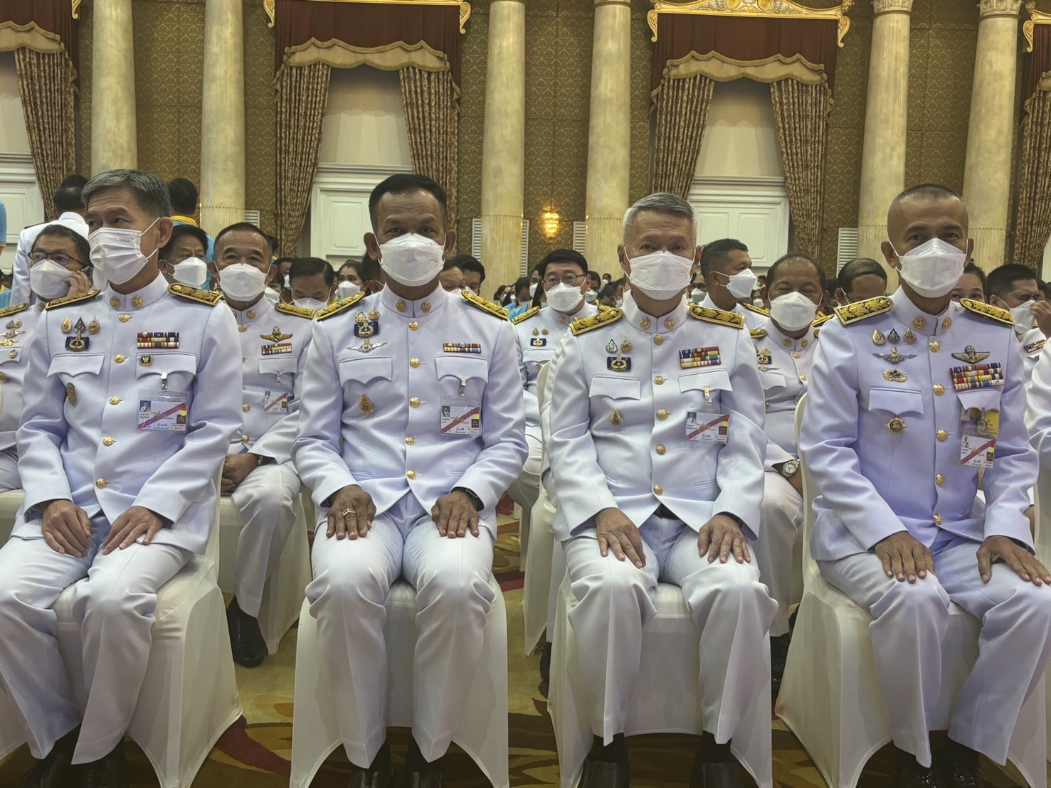 …ผู้ว่าราชการจังหวัดนครนายก นำมวลชนเฝ้ารับเสด็จฯ พระบาทสมเด็จพระเจ้าอยู่หัว และสมเด็จพระนางเจ้าฯ พระบรมราชินี พระราชทานเงินขวัญถุงกองทุนแม่ของแผ่นดิน ในงานมหกรรมกองทุนแม่ของแผ่นดิน ประจำปี 2567