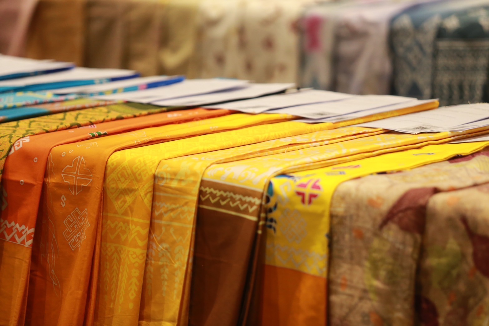 พช.นครนายก ร่วมพิธีเปิดการประกวดผ้าลายพระราชทาน ‘ผ้าลายสิริวชิราภรณ์’ และงานหัตถกรรม ภาคกลาง