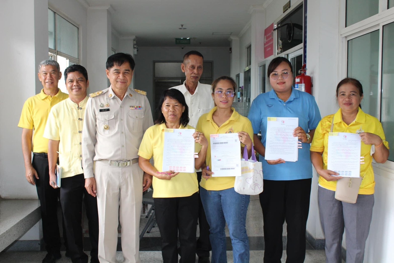 …พช.นครนายก ทำสัญญากู้ยืมเงินกองทุนพัฒนาบทบาทสตรีให้กับกลุ่มอาชีพสมาชิกสตรีที่ได้รับอนุมัติโครงการ ประเภทเงินทุนหมุนเวียน (เงินกู้)