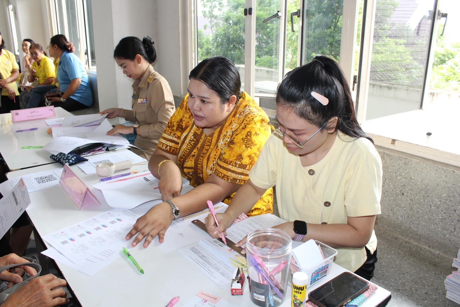 …พช.นครนายก ทำสัญญากู้ยืมเงินกองทุนพัฒนาบทบาทสตรีให้กับกลุ่มอาชีพสมาชิกสตรีที่ได้รับอนุมัติโครงการ ประเภทเงินทุนหมุนเวียน (เงินกู้)