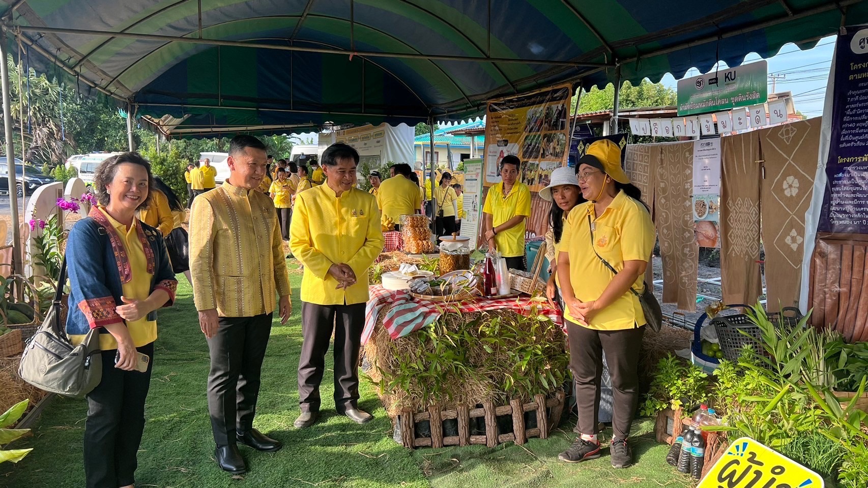 ….ปลัดกระทรวงมหาดไทย เปิดกิจกรรม kick off โครงการพุทธอารยเกษตรวัดระฆัง – กระทรวงมหาดไทย ที่คลอง 15 จังหวัดนครนายก