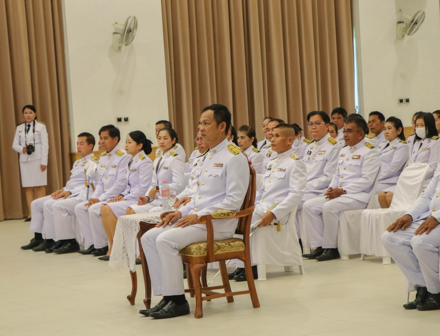 …จังหวัดนครนายก จัดพิธีมอบเงินพระราชทานขวัญถุงกองทุนแม่ของแผ่นดิน ประจำปี 2567 “ใต้ร่มพระบารมี 20 ปี กองทุนแม่ของแผ่นดิน ทุนตั้งต้นแห่งความดีงามในการป้องกันและแก้ไขปัญหายาเสพติด จังหวัดนครนายก ประจำปี 2567 ”