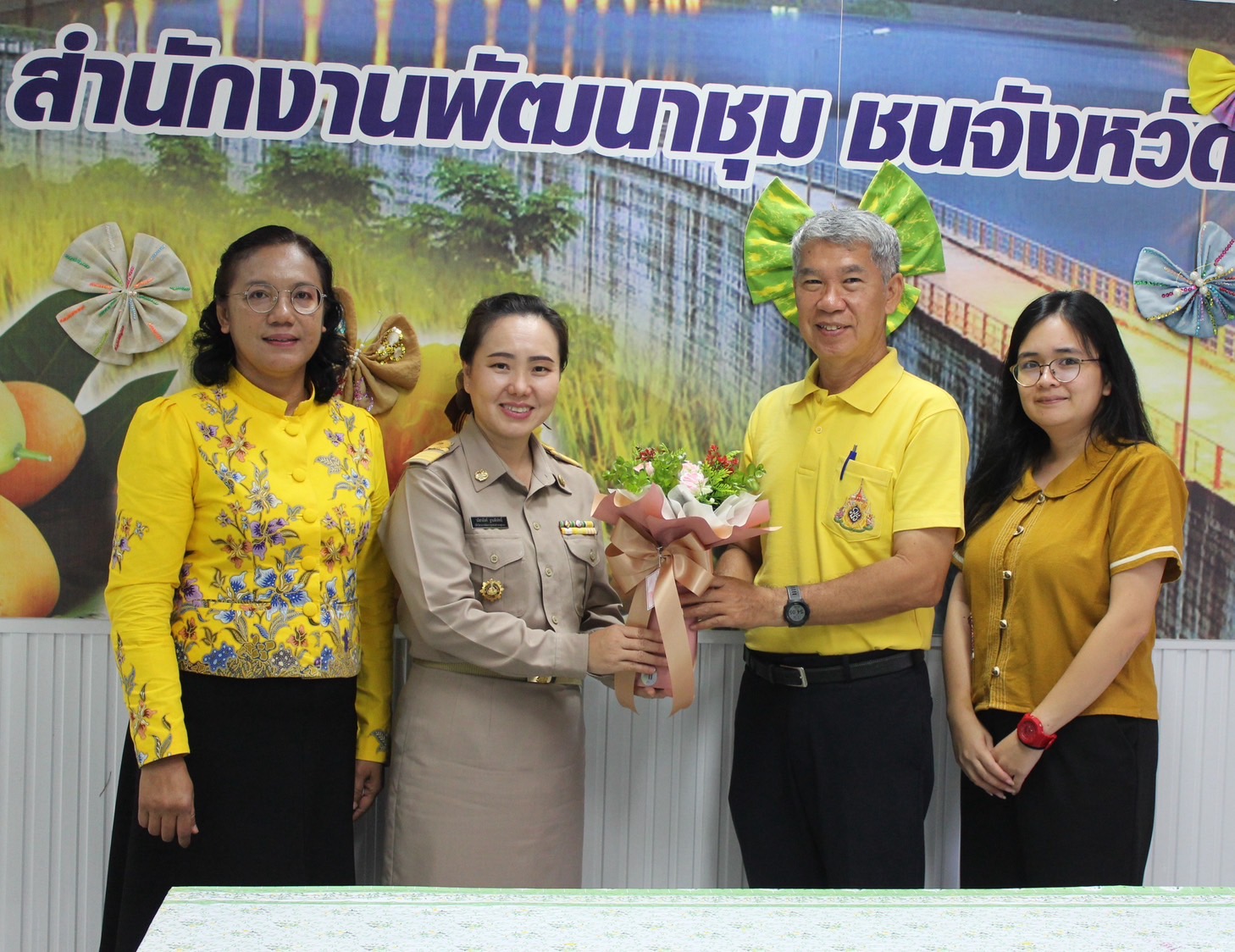 …พช.นครนายก ต้อนรับข้าราชการที่ได้รับการแต่งตั้ง โยกย้าย ให้มาดำรงตำแหน่งพัฒนาการอำเภอ และนักวิชาการพัฒนาชุมชนชำนาญการพิเศษ สังกัดสำนักงานพัฒนาชุมชนจังหวัดนครนาย