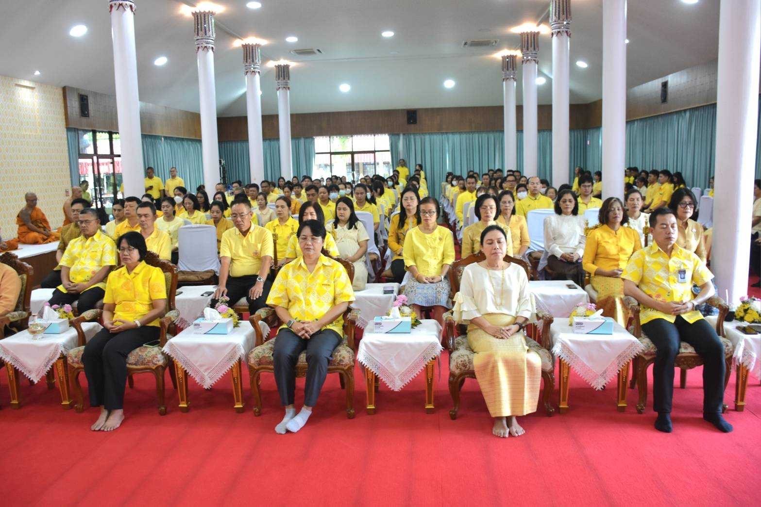 …พช.นครนายก ร่วมพิธีทำบุญตักบาตรเทโวโรหนะ (ตักบาตรข้าวสารอาหารแห้ง) เนื่องในวันออกพรรษา ประจำปี 2567