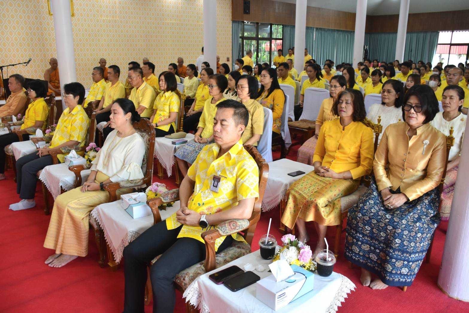 …พช.นครนายก ร่วมพิธีทำบุญตักบาตรเทโวโรหนะ (ตักบาตรข้าวสารอาหารแห้ง) เนื่องในวันออกพรรษา ประจำปี 2567