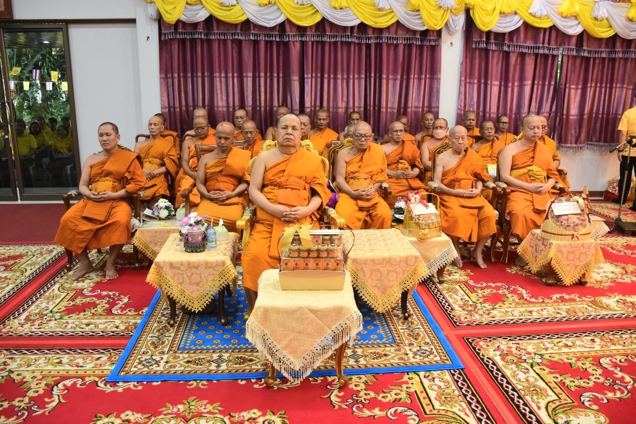 …พช.นครนายก ร่วมพิธีเจริญพระพุทธมนต์เฉลิมพระเกียรติถวายเป็นพระพรชัยมงคลแด่พระบาทสมเด็จพระเจ้าอยู่หัว เนื่องในโอกาสวันเฉลิมพระชนมพรรษา 6 รอบ 28 กรกฎาคม 2567